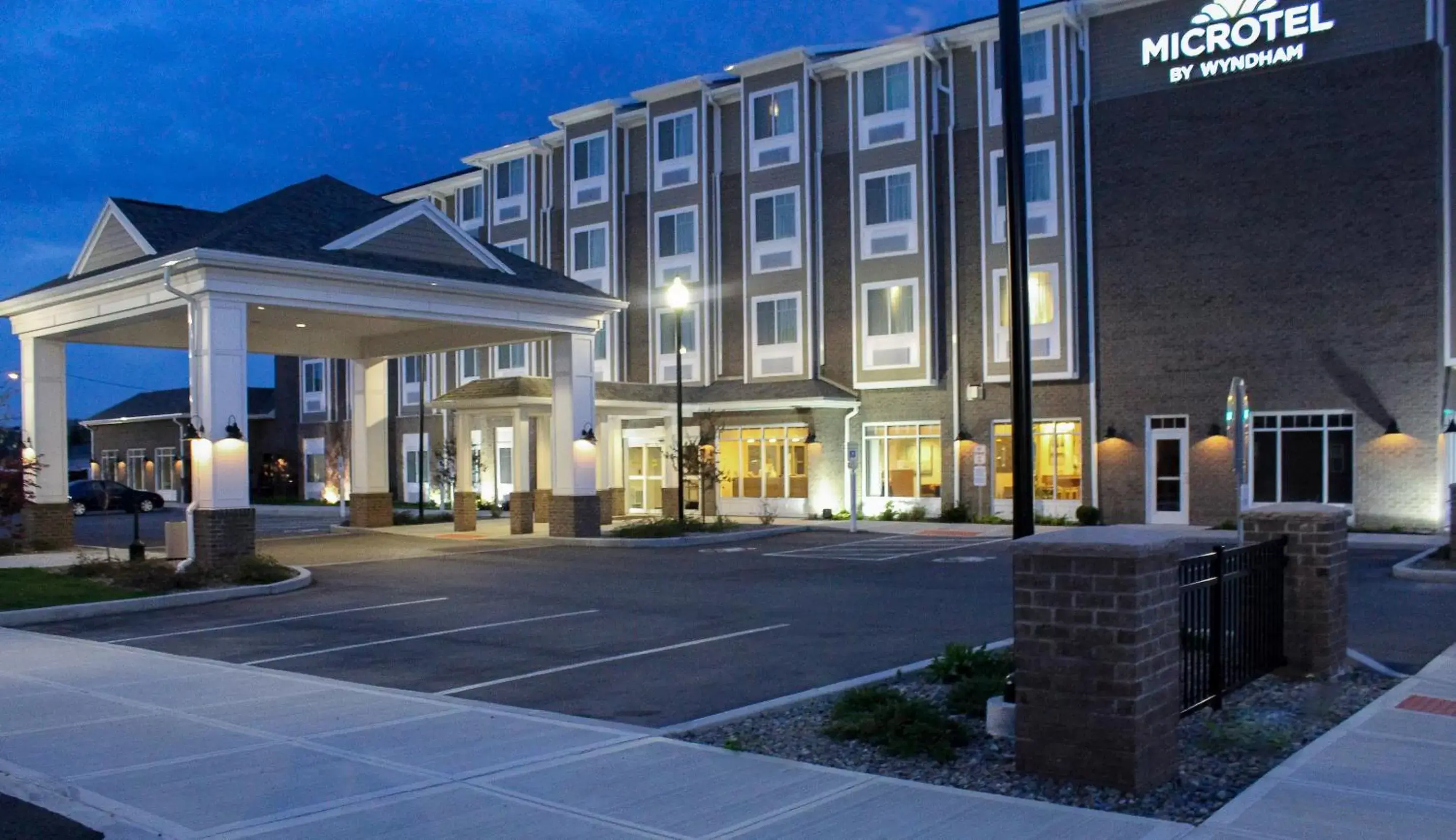 Facade/entrance, Property Building in Microtel Inn & Suites by Wyndham - Penn Yan