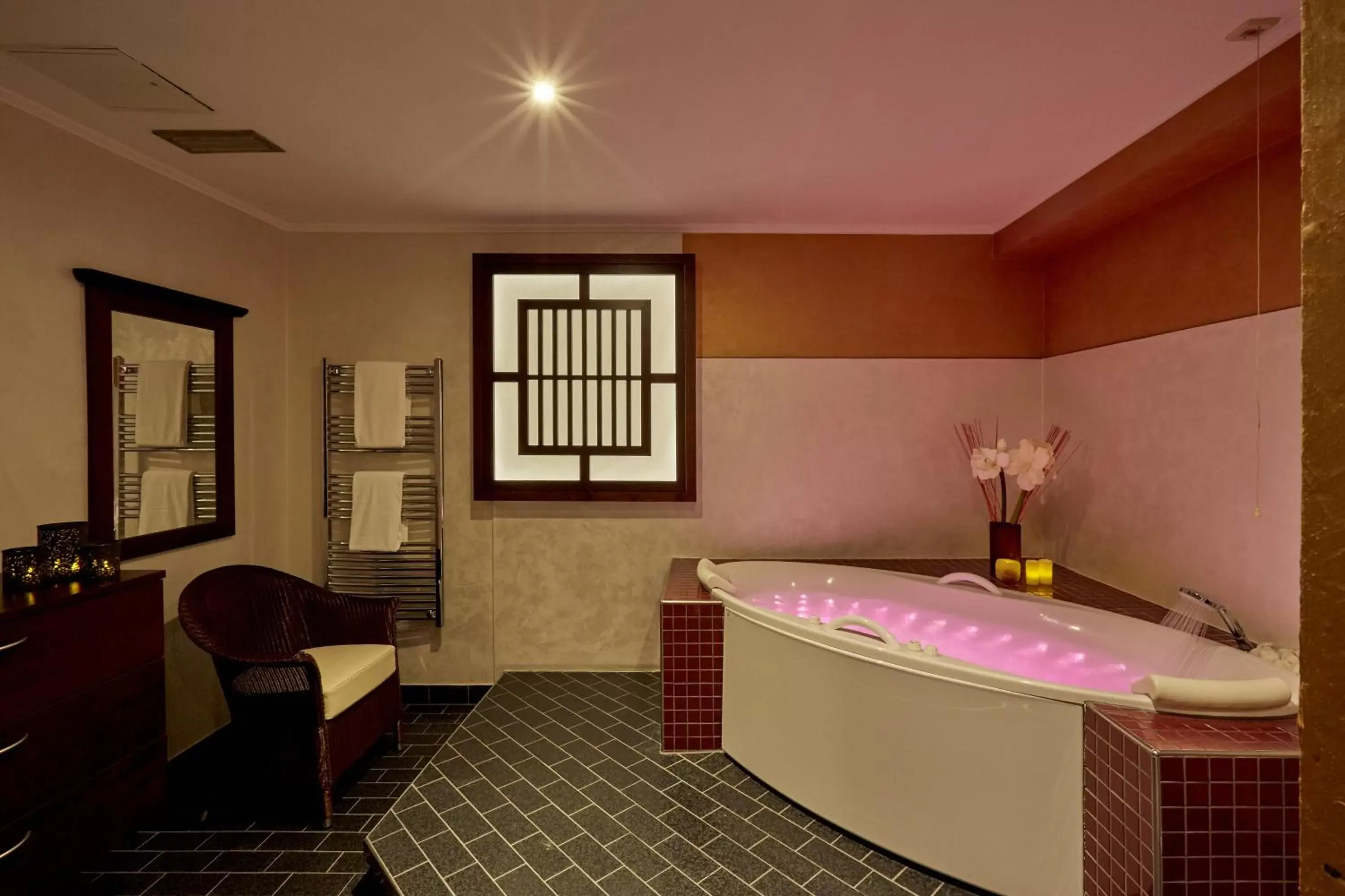 Spa and wellness centre/facilities, Bathroom in H+ Hotel & SPA Friedrichroda