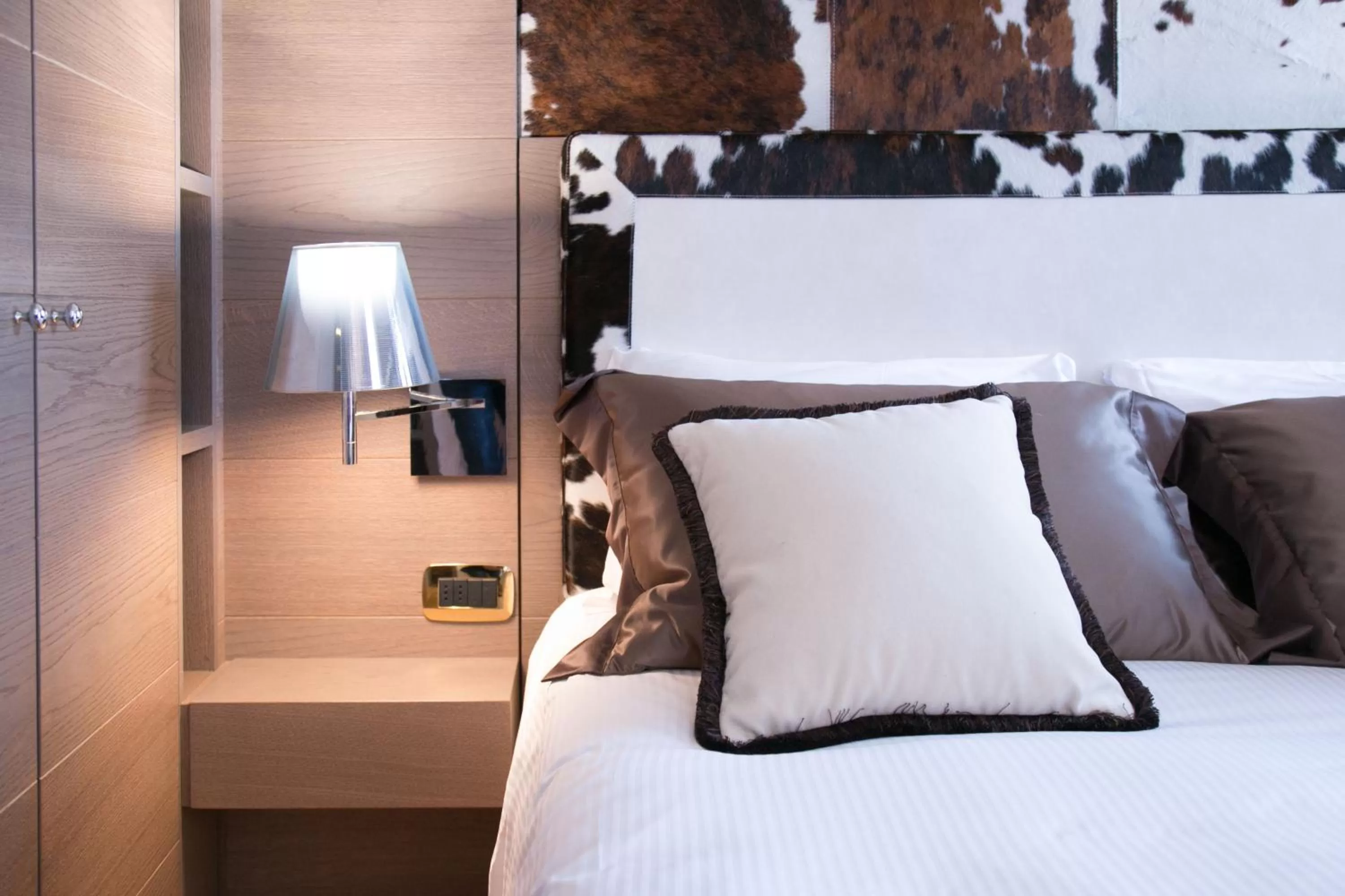 Bed in Ambra Cortina Luxury&Fashion Hotel