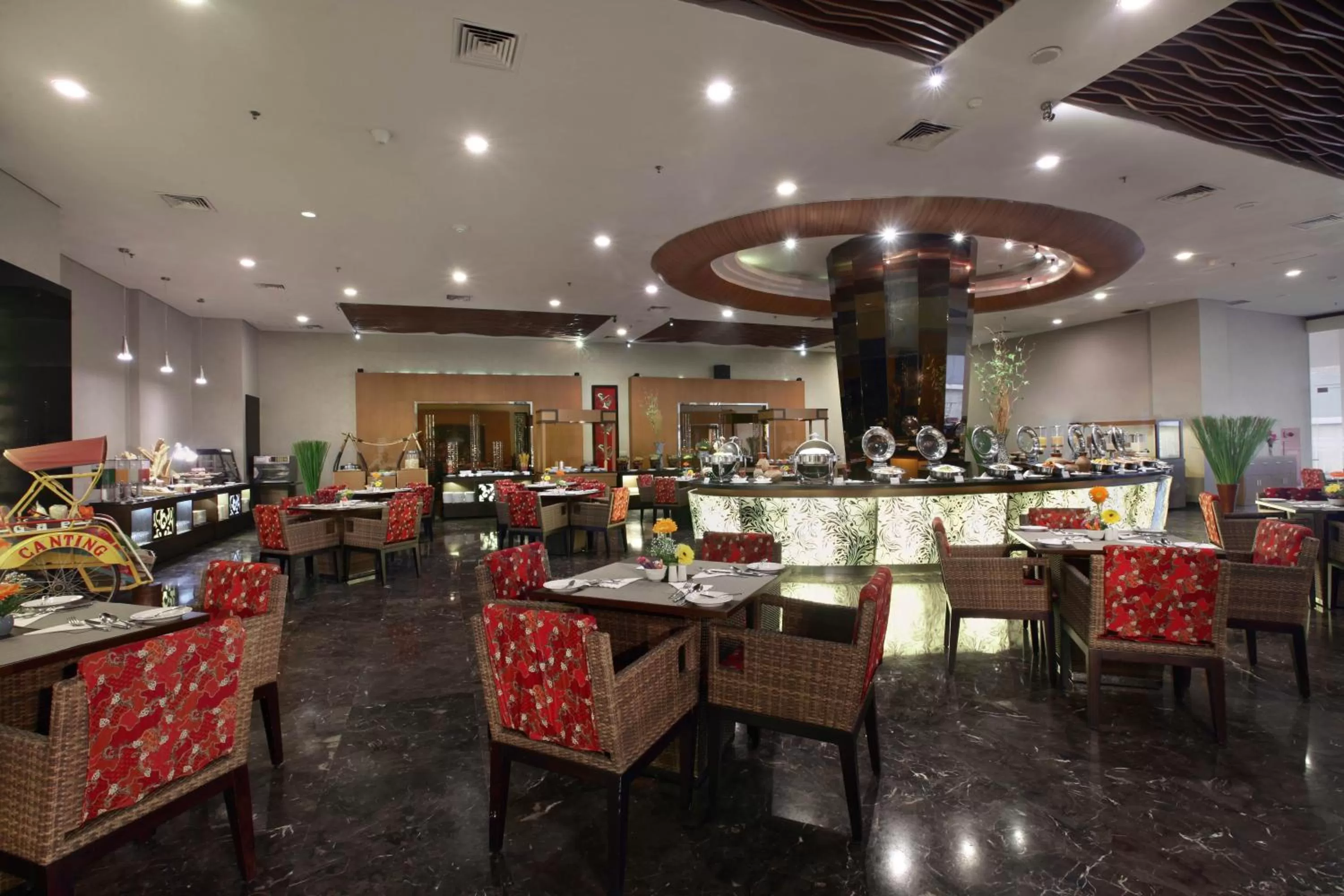 Restaurant/places to eat in Atria Hotel Malang