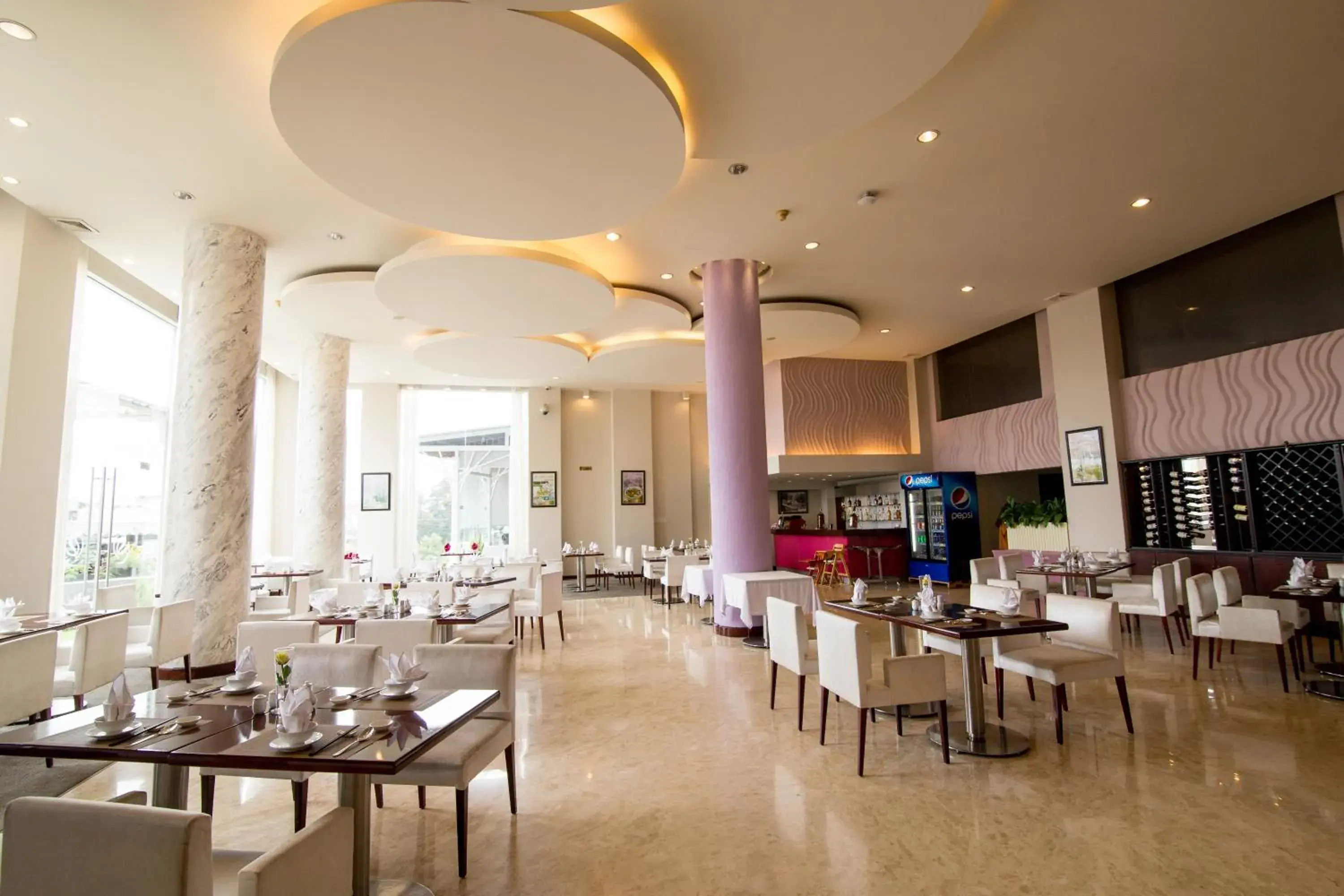 Restaurant/Places to Eat in TTC Hotel - Ngoc Lan