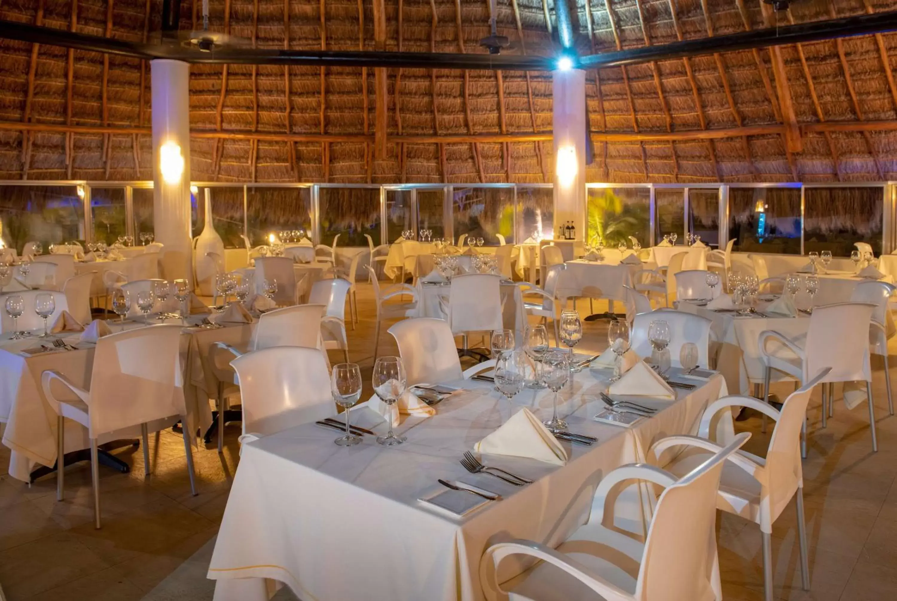 Restaurant/Places to Eat in Viva Maya by Wyndham, A Trademark All Inclusive Resort