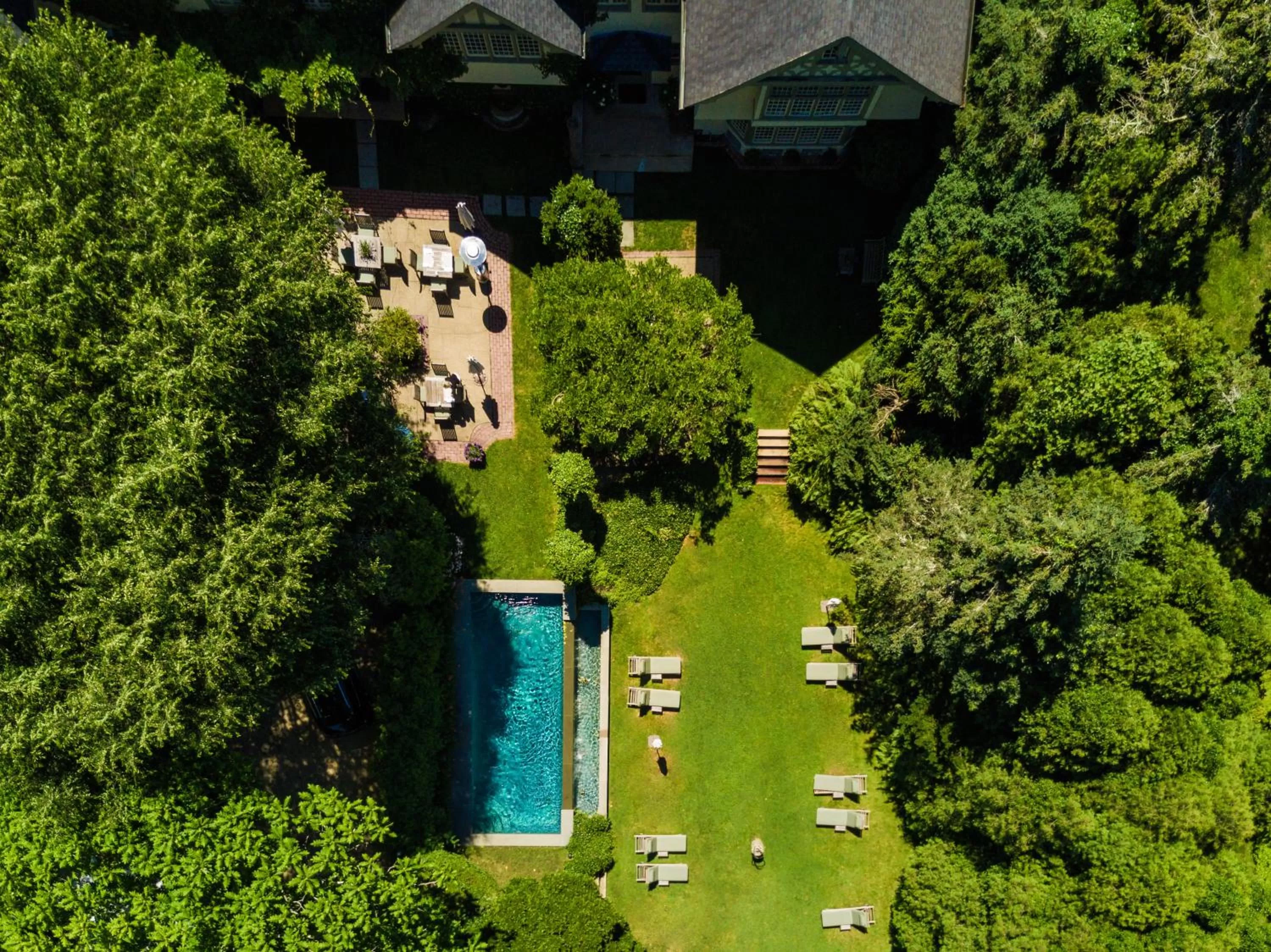 Bird's-eye View in The Baker House 1650