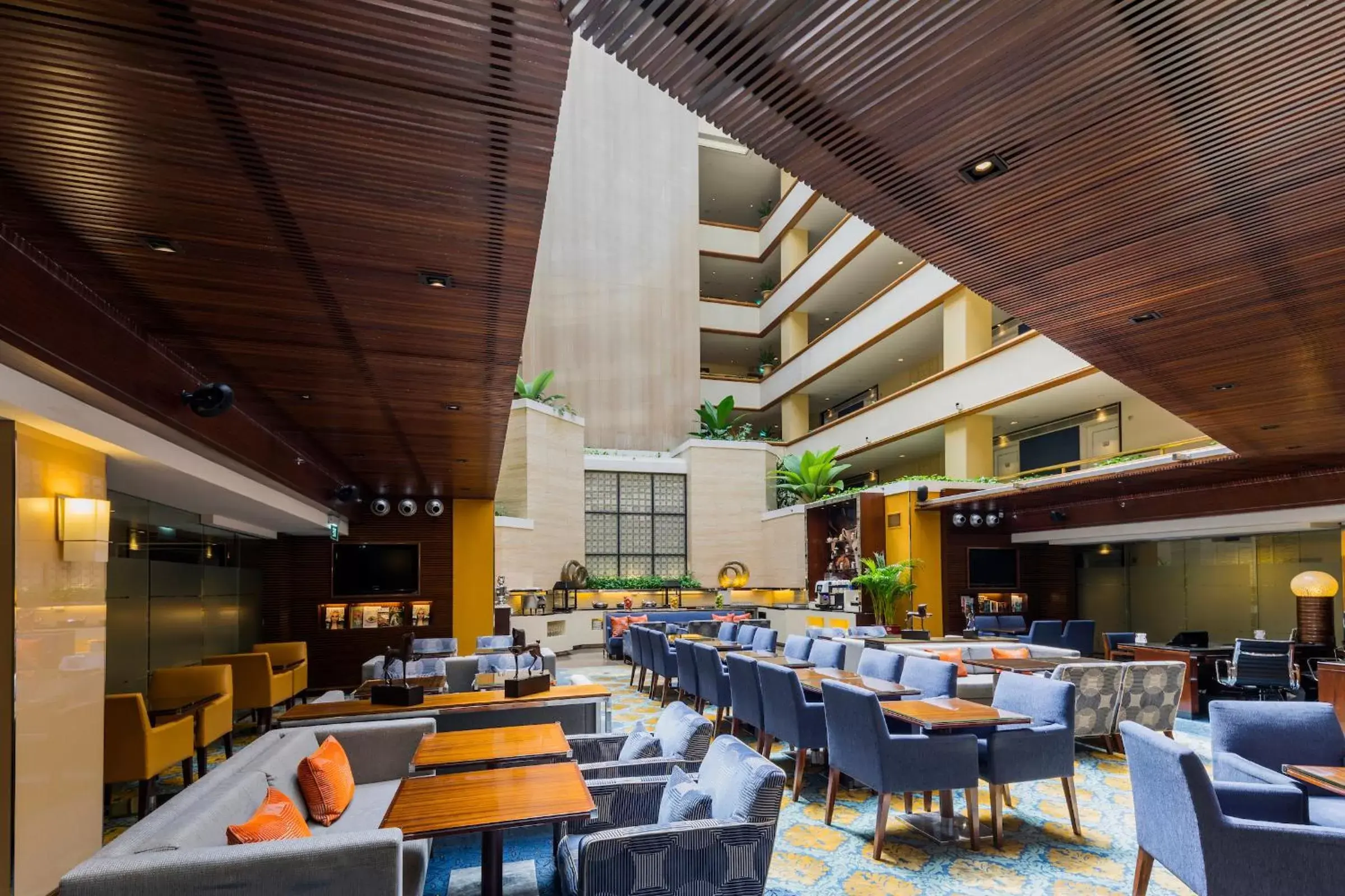 Lounge or bar in Holiday Inn Singapore Orchard City Centre by IHG Lounge or bar in Holiday Inn Singapore Orchard City Centre by IHG