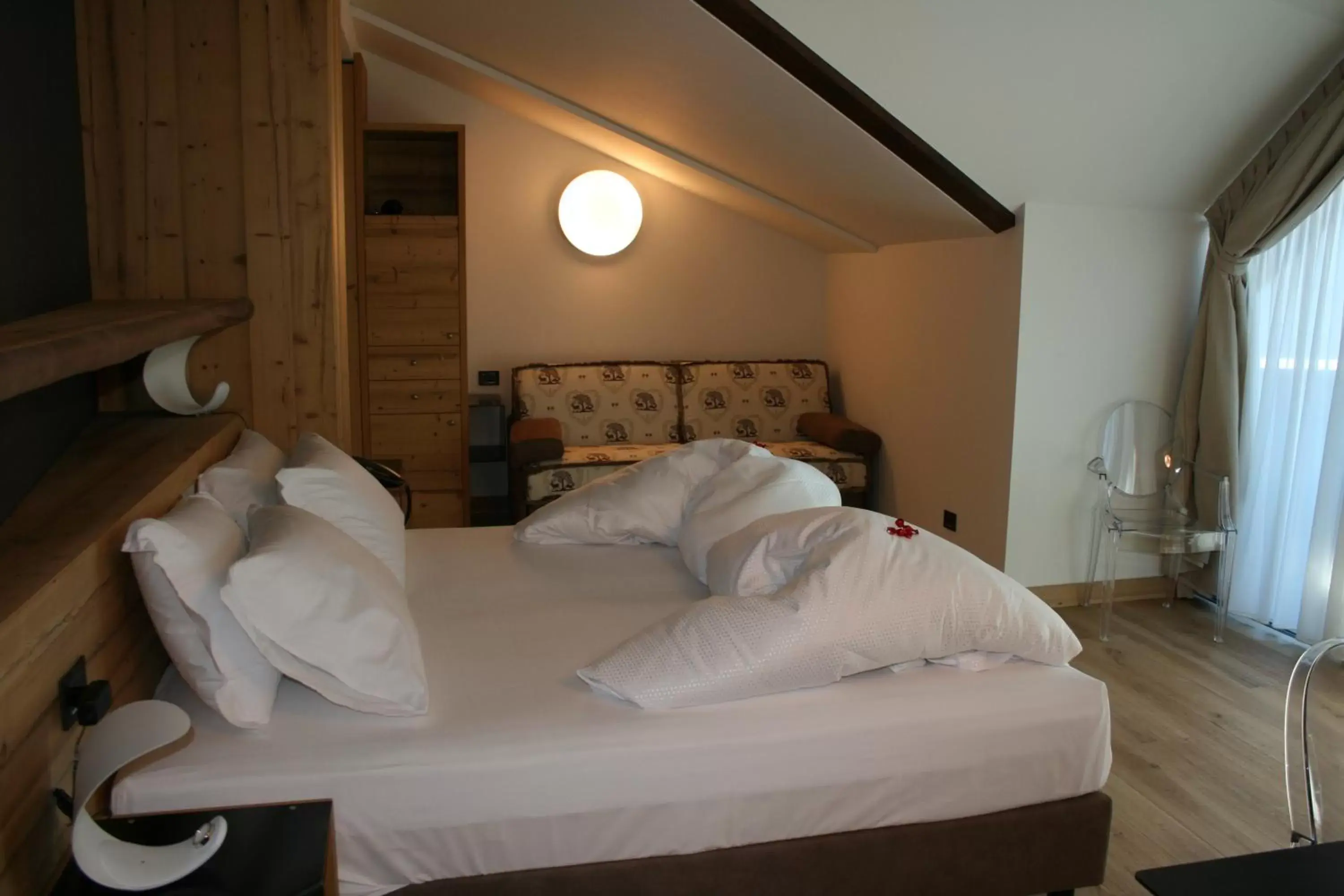 Photo of the whole room, Bed in Hotel Orso Grigio