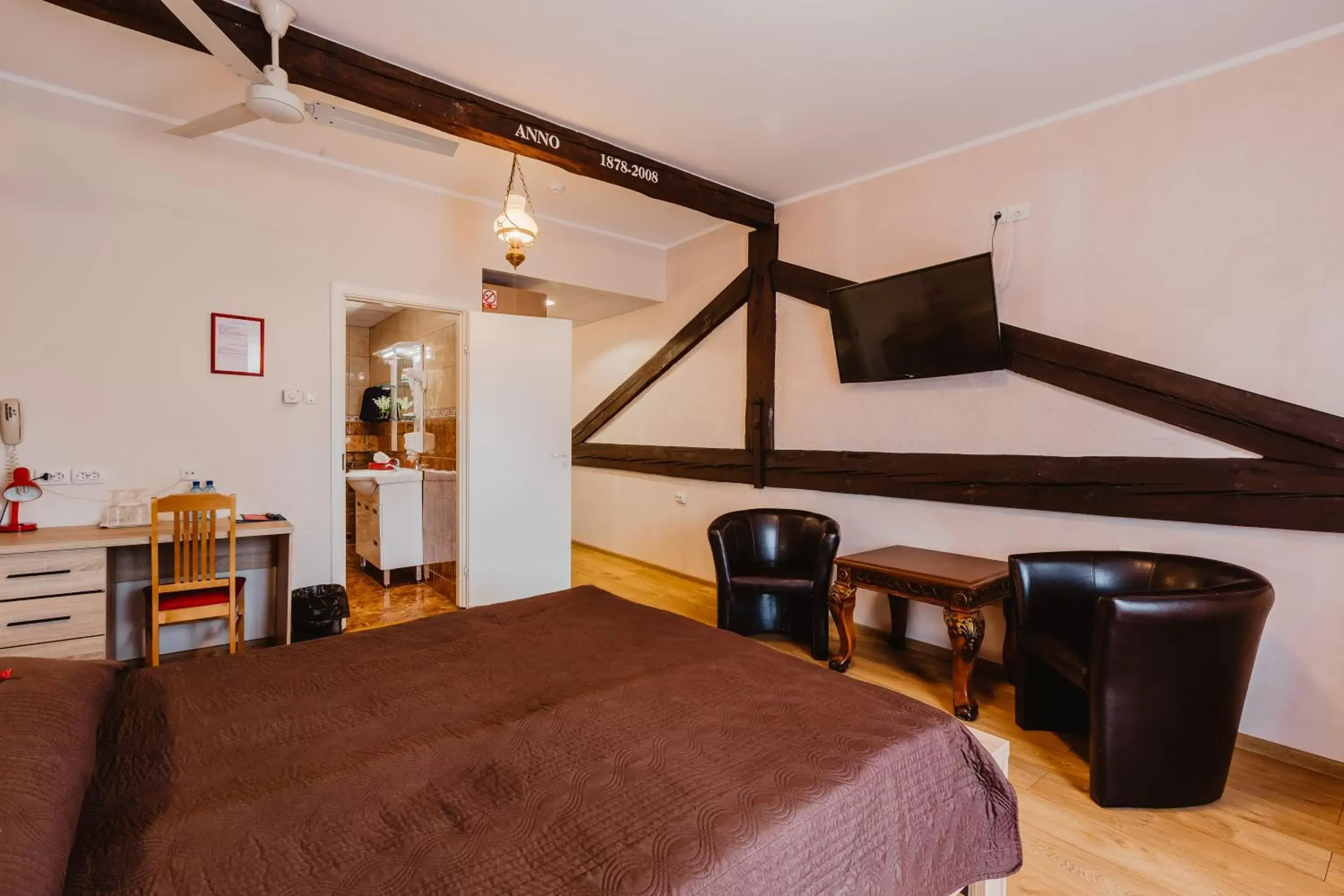 Photo of the whole room, Bed in Aleksandri Hotel