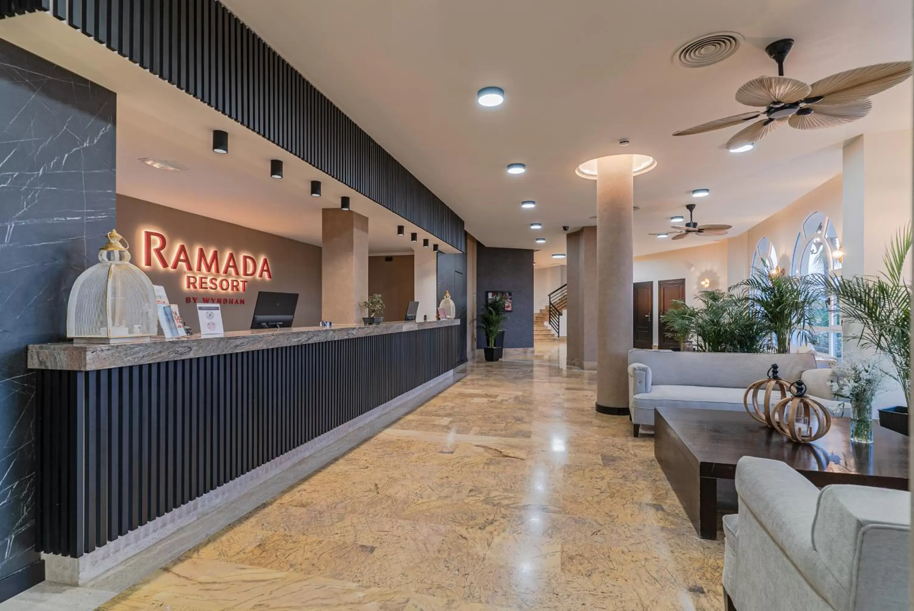 Lobby or reception in Ramada Resort by Wyndham Puerto de Mazarron Lobby or reception in Ramada Resort by Wyndham Puerto de Mazarron