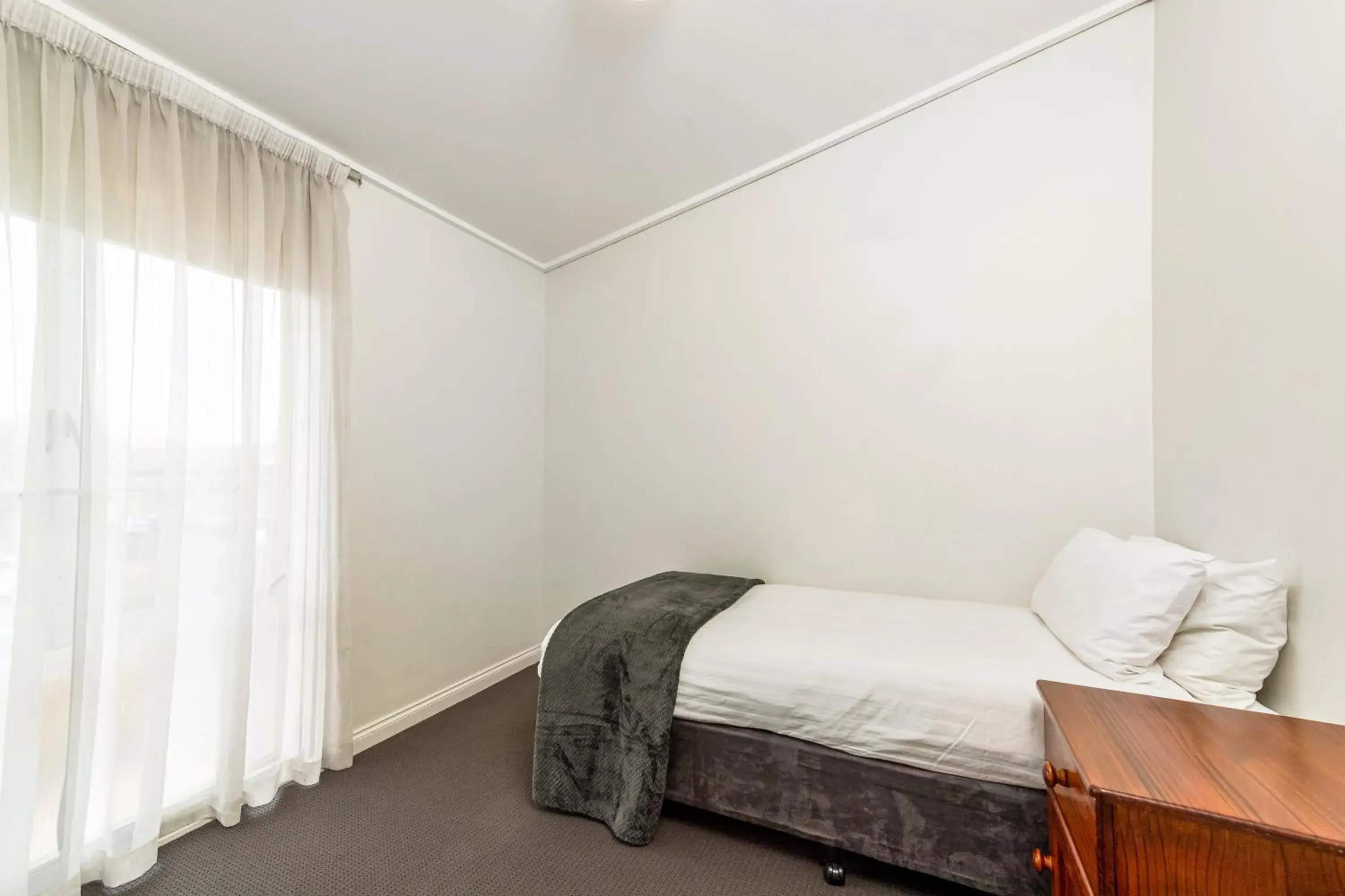 3 Bedroom in Econo Lodge East Adelaide