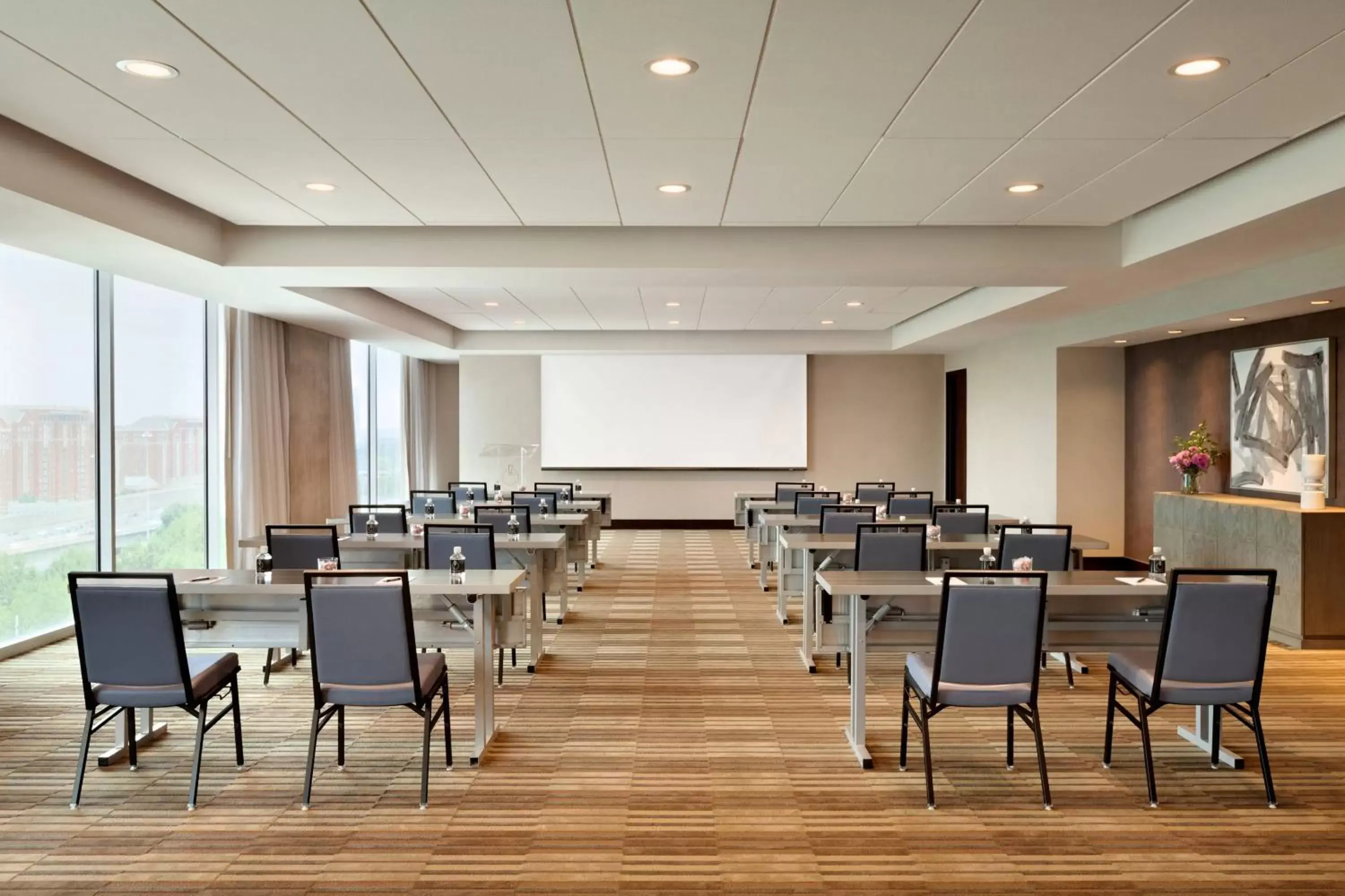 Meeting/conference room in Twelve Downtown, Autograph Collection