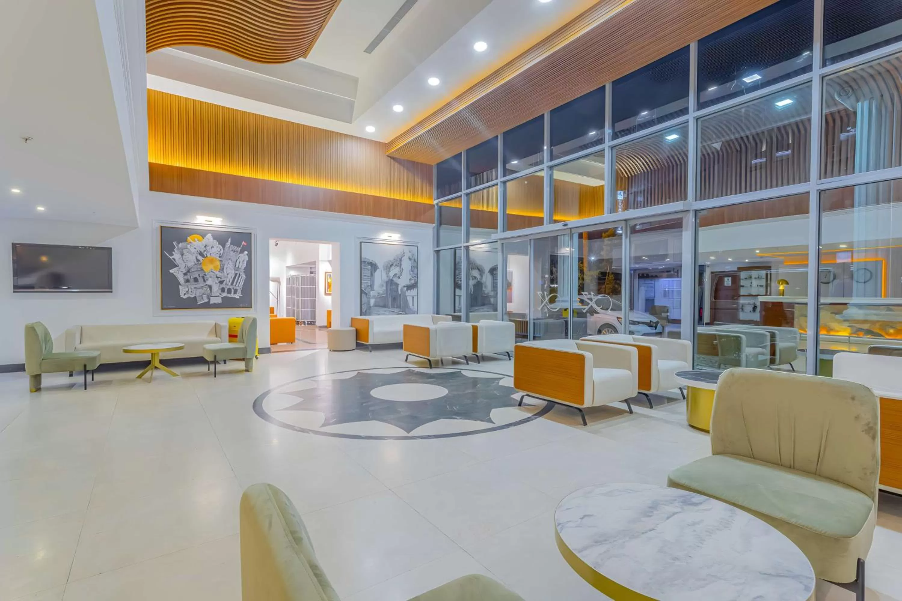 Lobby or reception in Best Western Plus Khan Hotel