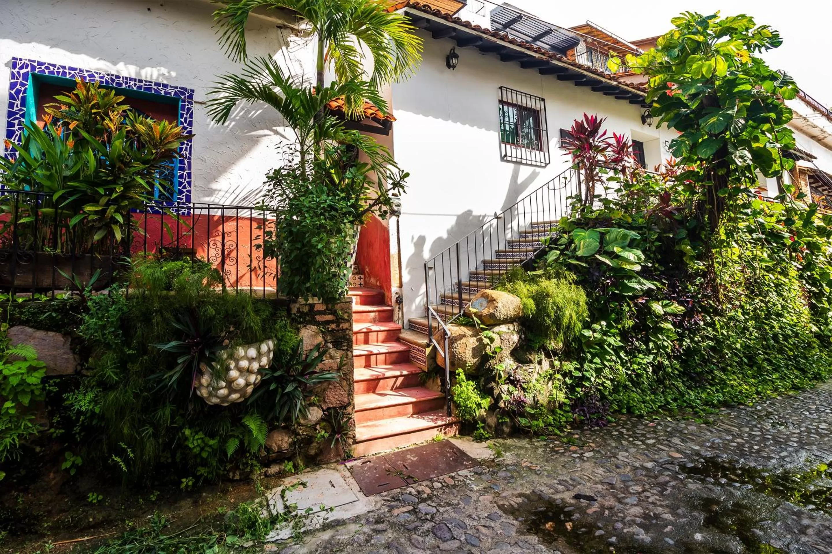 Facade/entrance, Property Building in Capital O Hotel 522, Puerto Vallarta