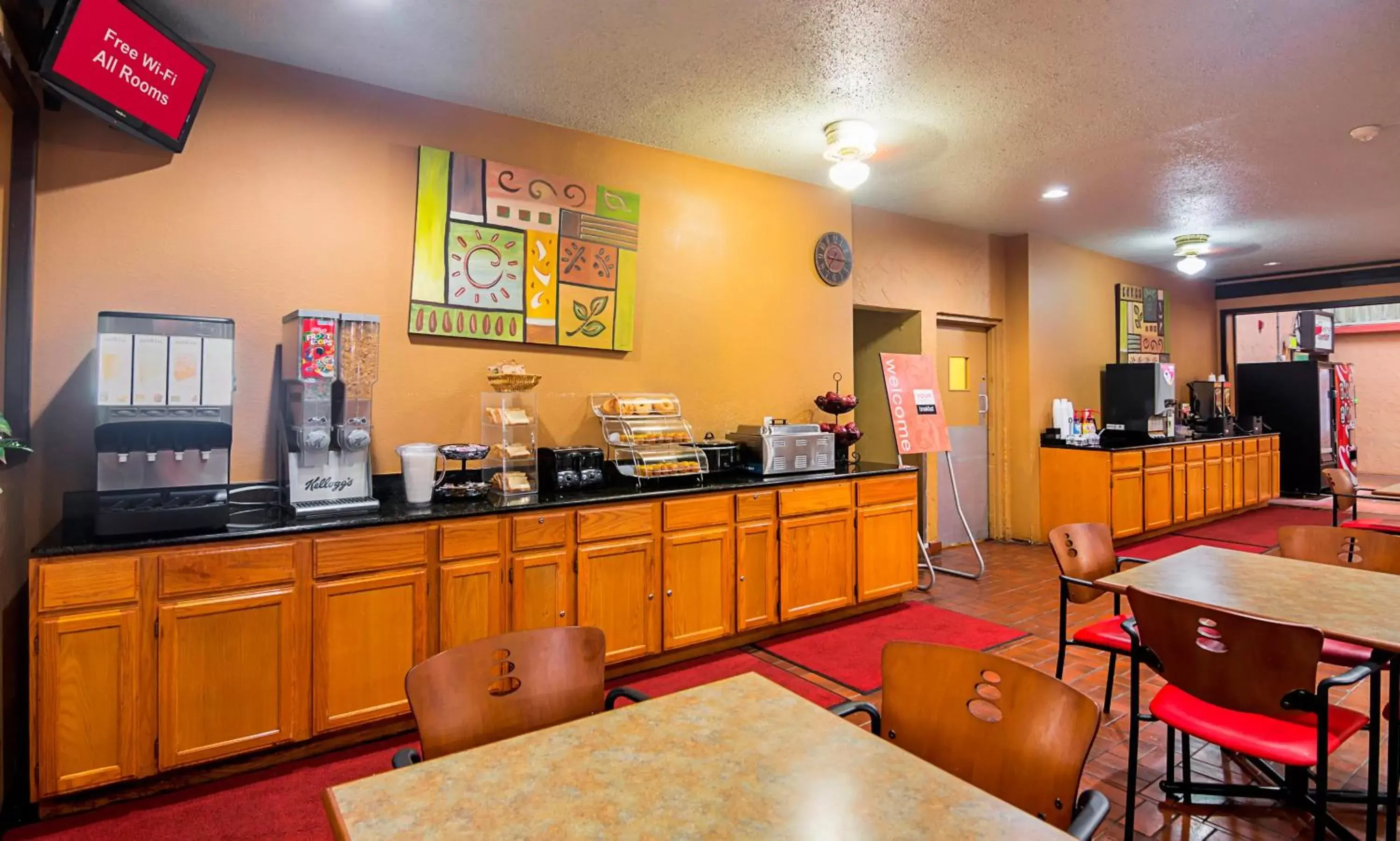 Breakfast, Restaurant/Places to Eat in Red Roof Inn & Conference Center Lubbock