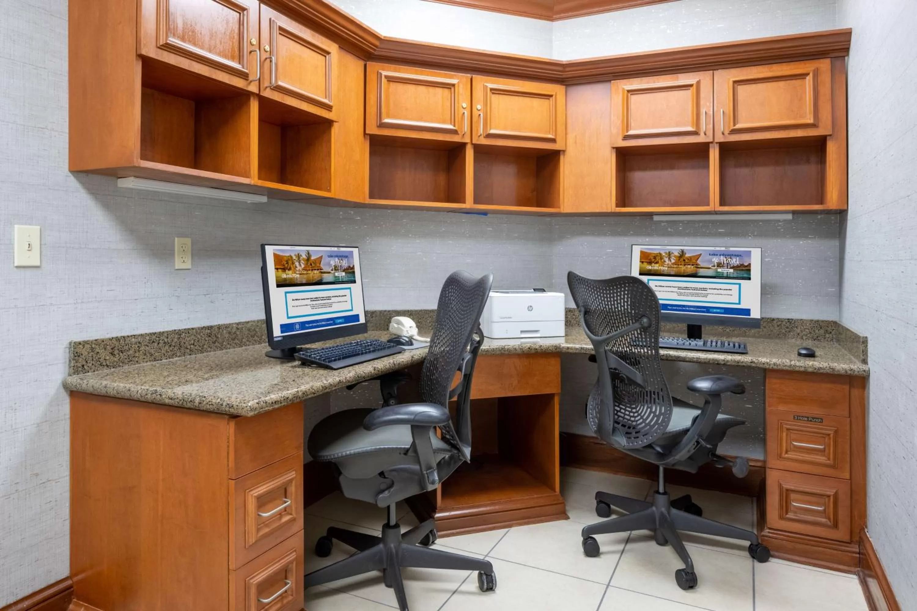 Business facilities in Hilton Garden Inn Mystic/Groton