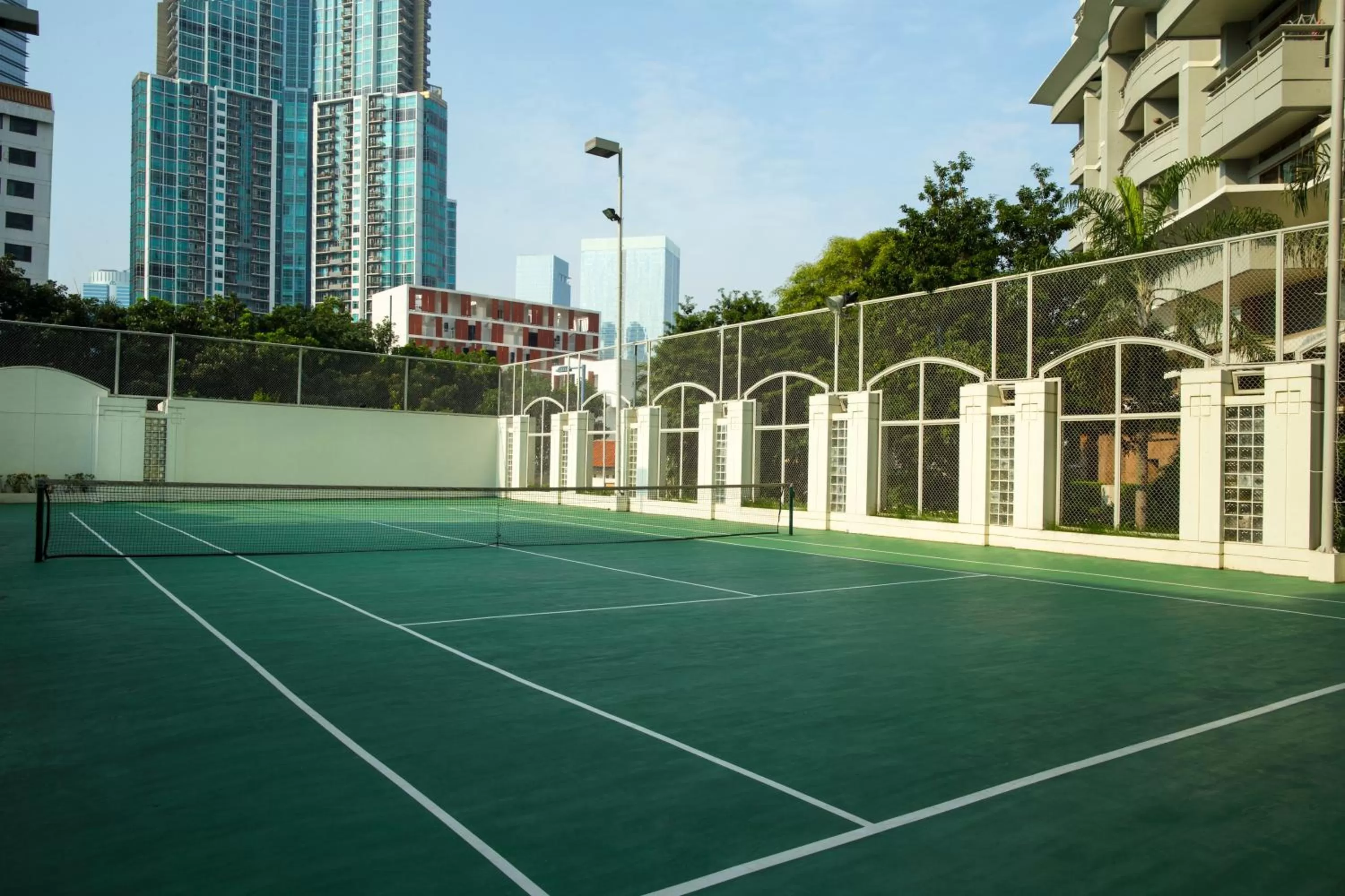 Tennis court in Somerset Grand Citra Jakarta