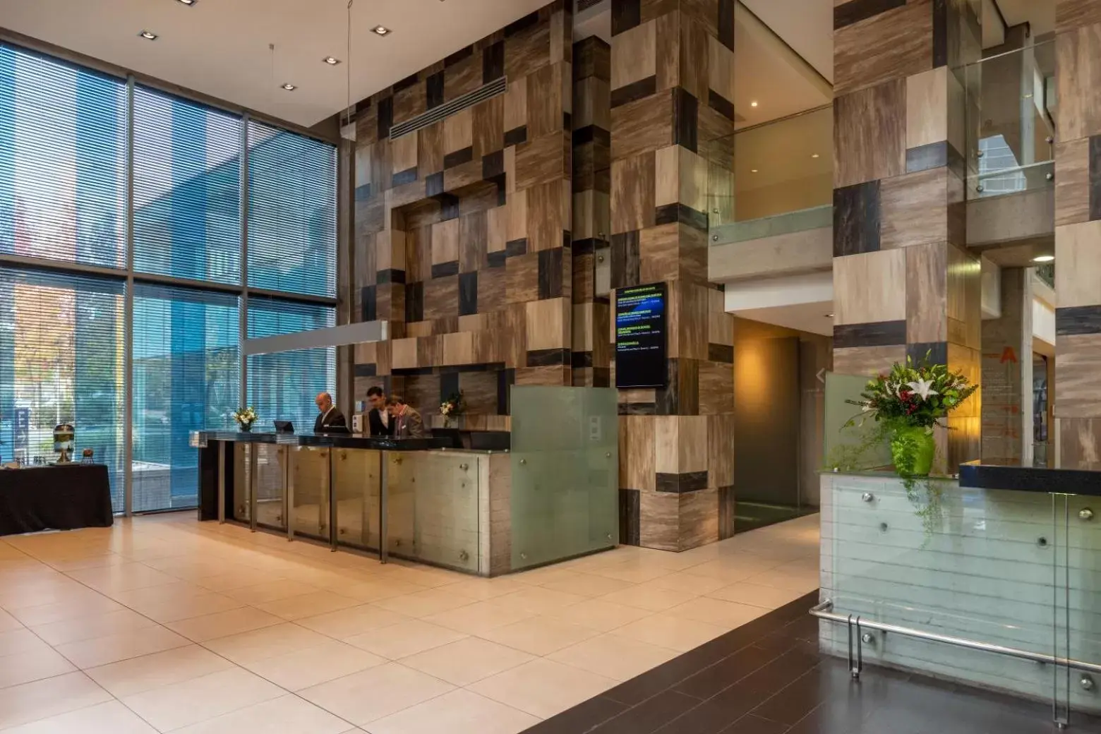 Lobby or reception in Best Western Premier Marina Las Condes