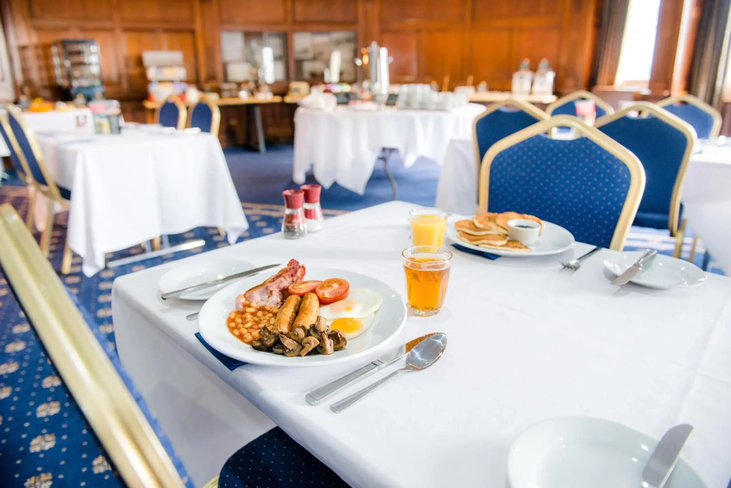 English/Irish breakfast, Restaurant/Places to Eat in The Royal Hotel Cardiff