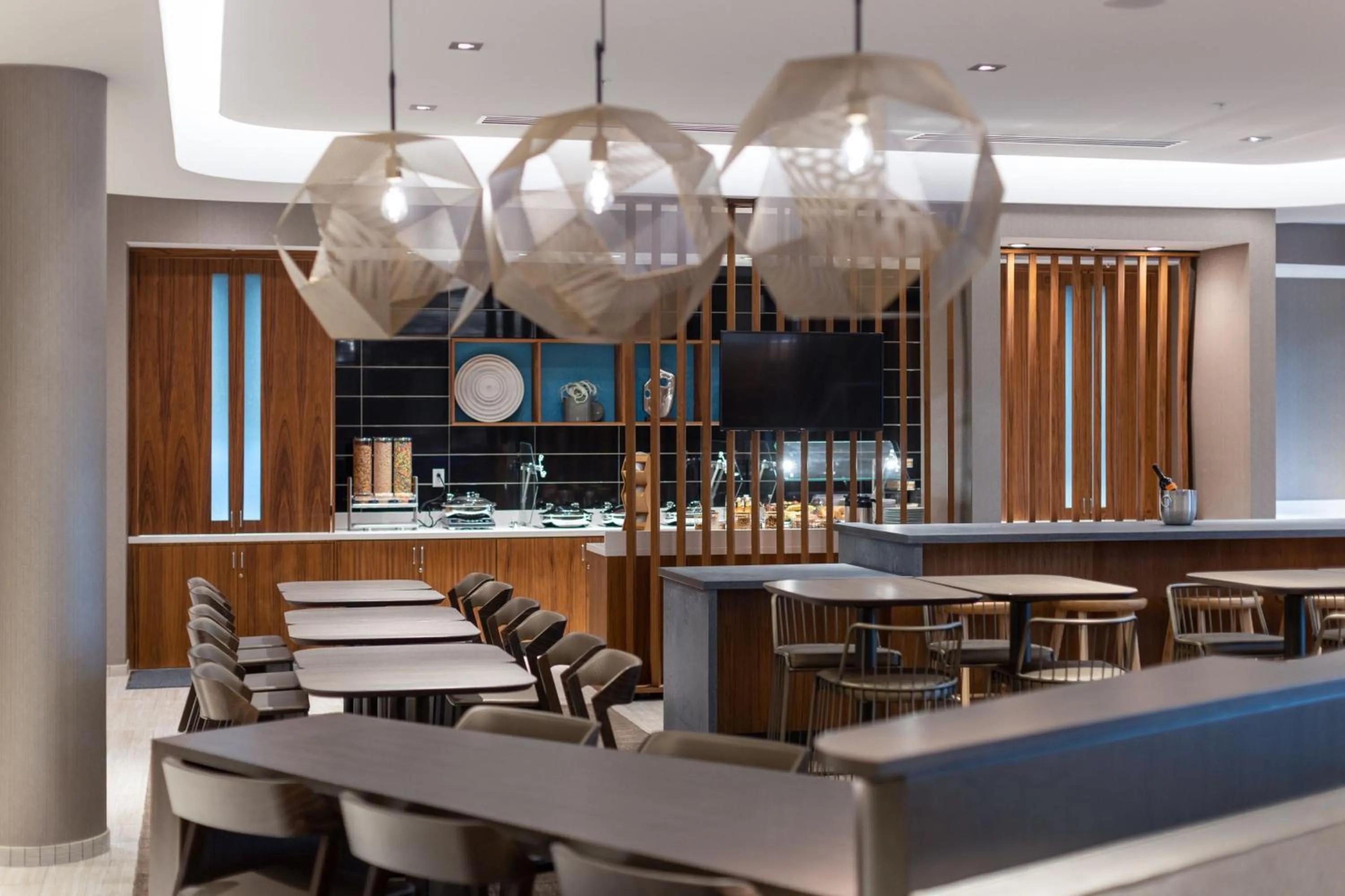 Breakfast in SpringHill Suites by Marriott Tucson at The Bridges