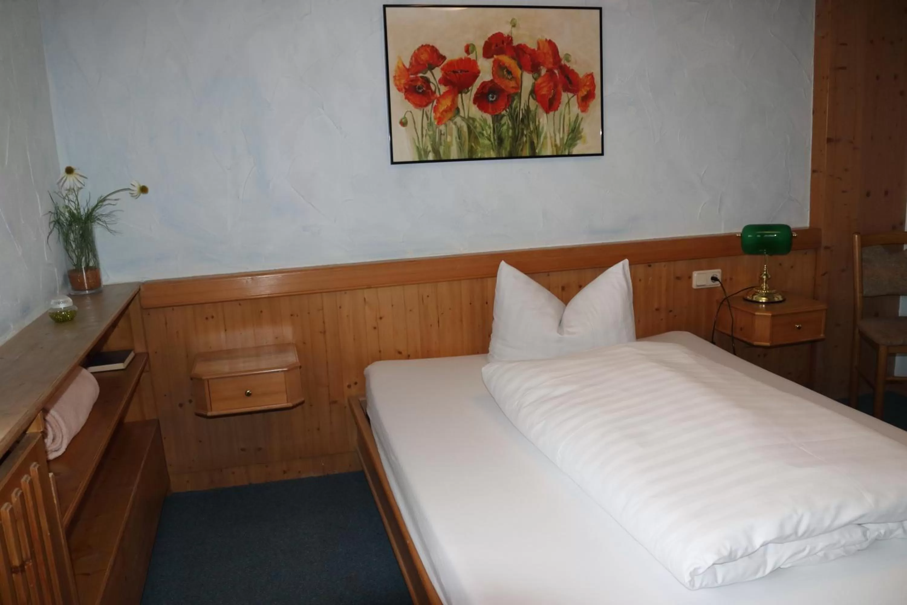 Photo of the whole room, Bed in Hotel-Restaurant Johanneshof