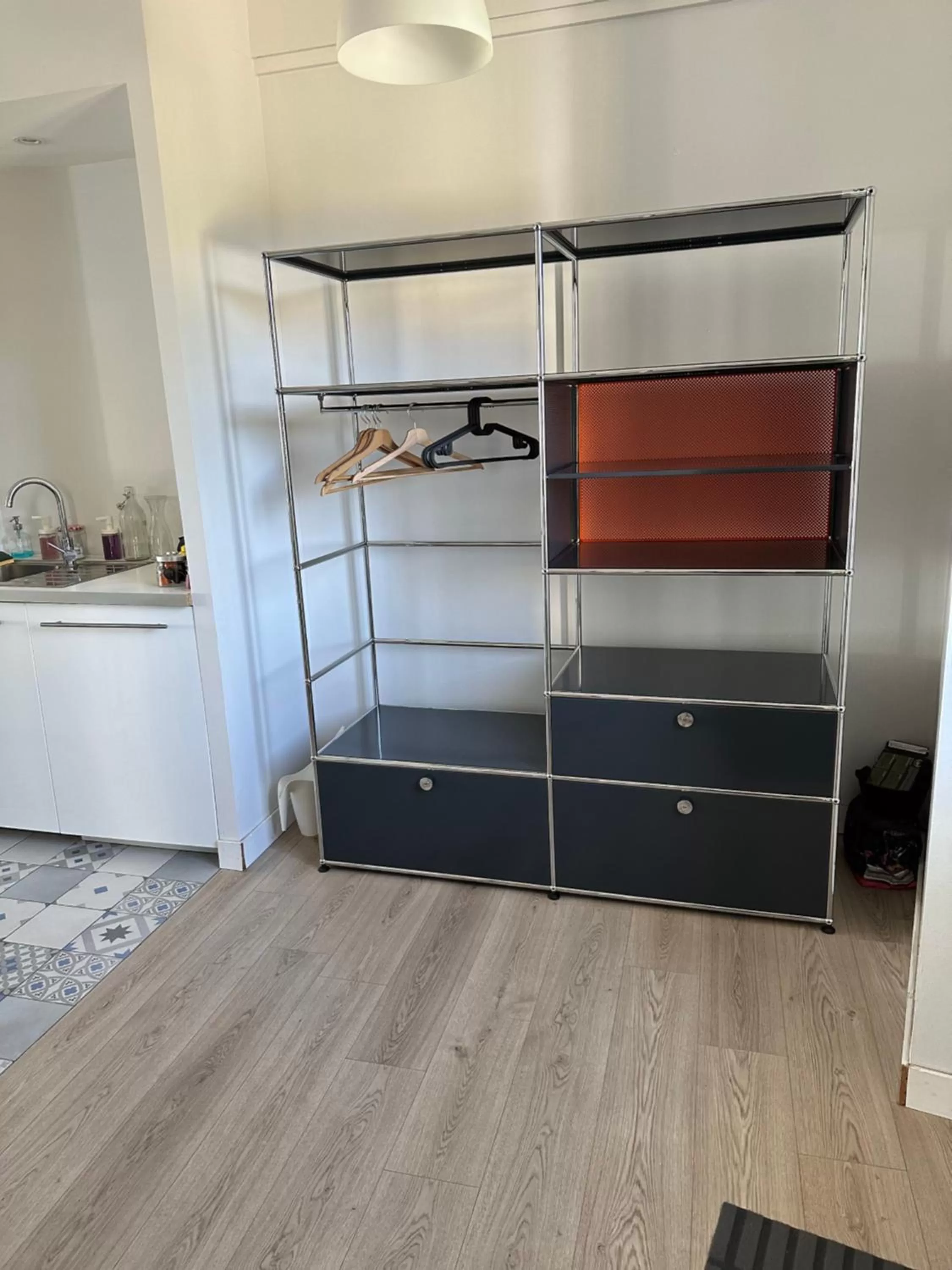 storage, Bathroom in Appartement Design I Port Douarnenez