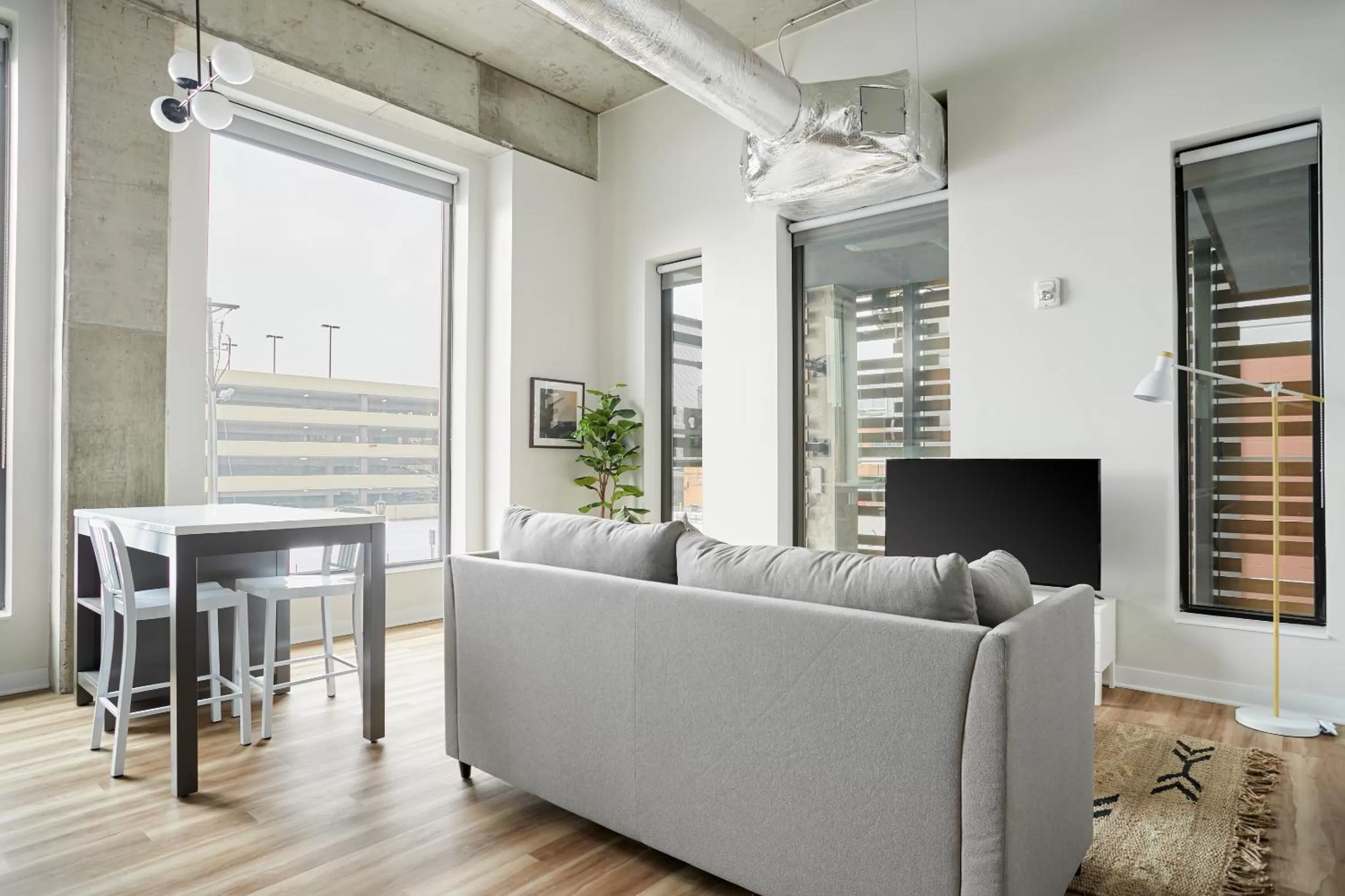 Lounge/Bar in Sonder at REVEL