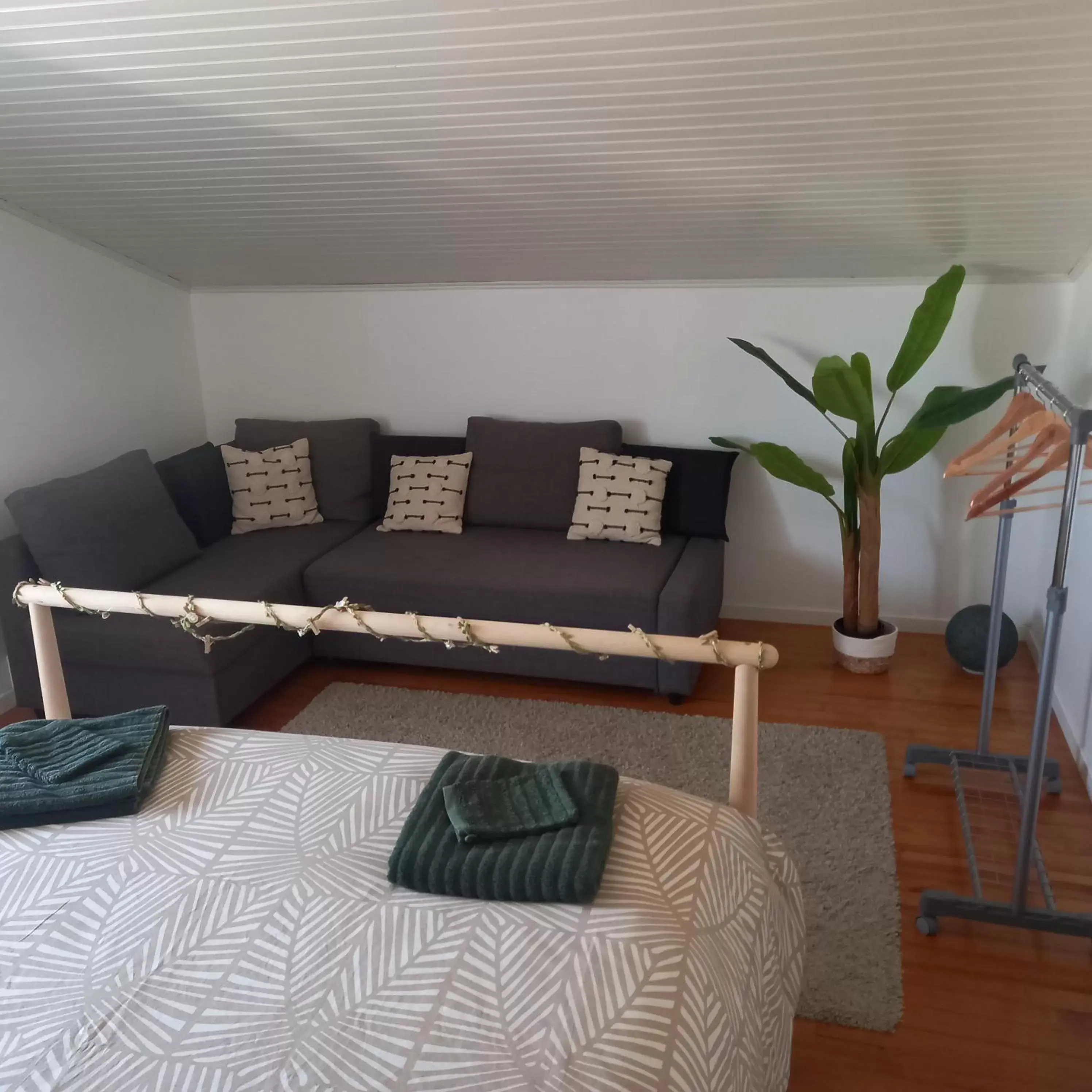 Bedroom, Seating Area in La villa de Fleury