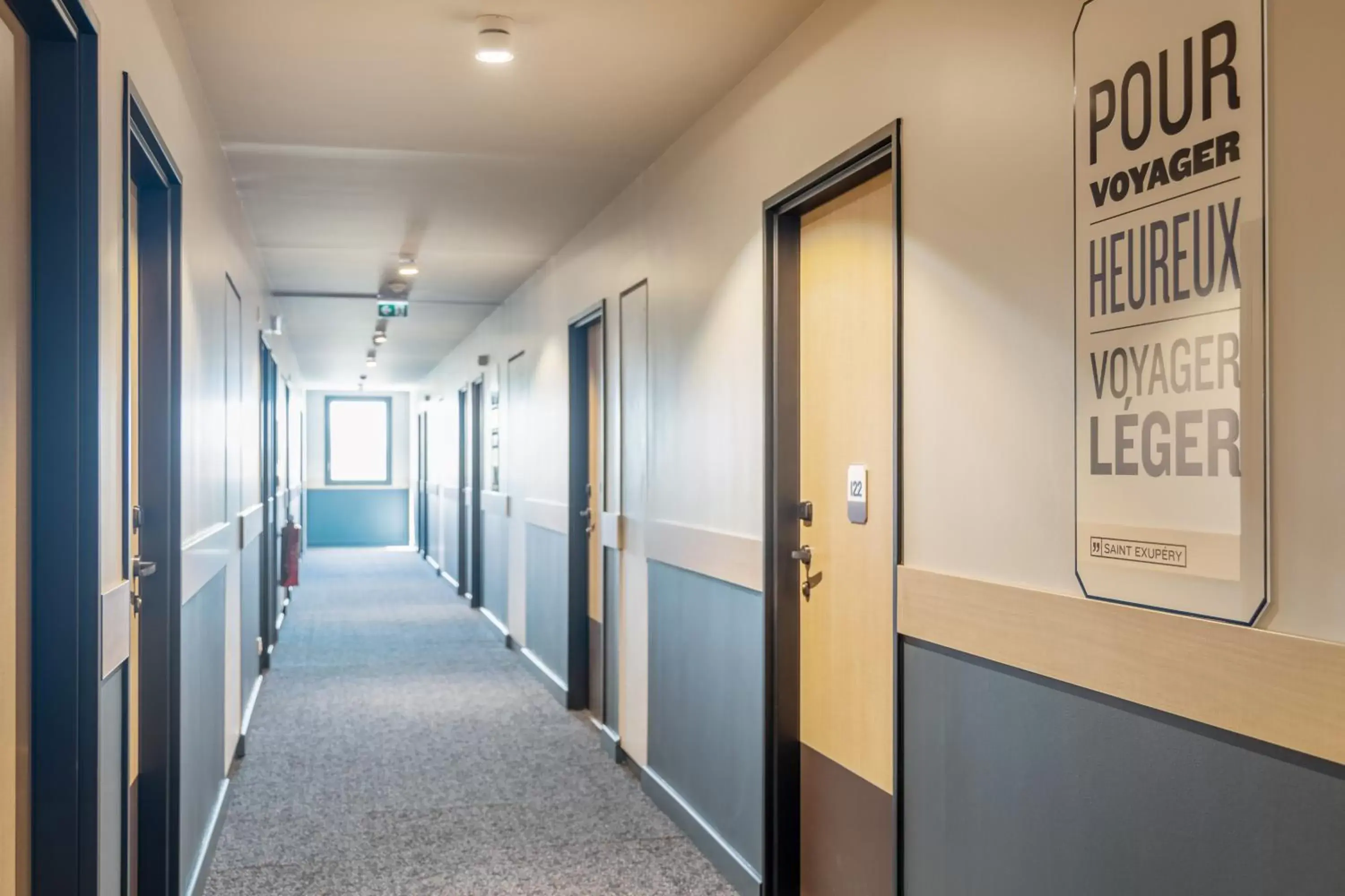 Lobby or reception in Kyriad Bordeaux Nord Sainte Eulalie