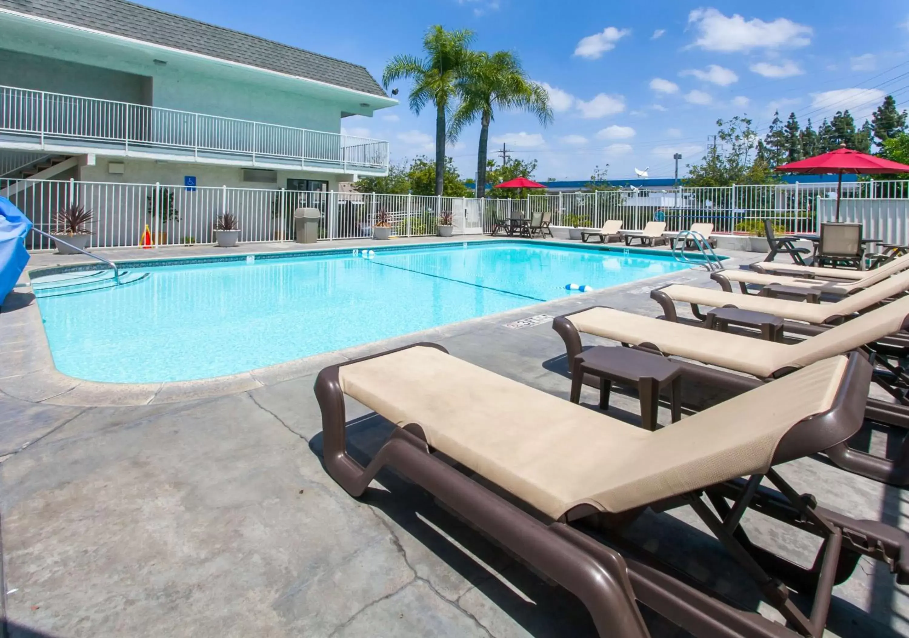 Pool view, Swimming Pool in Motel 6-Rosemead, CA - Los Angeles