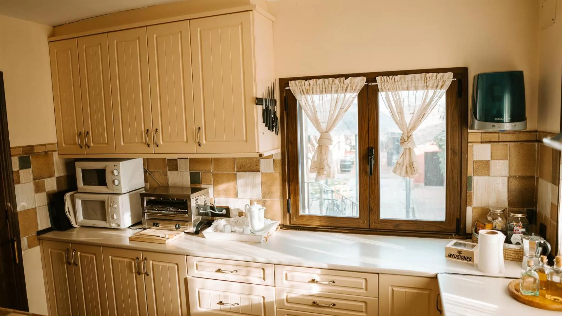 Kitchen or kitchenette in Hospedería Ballesteros