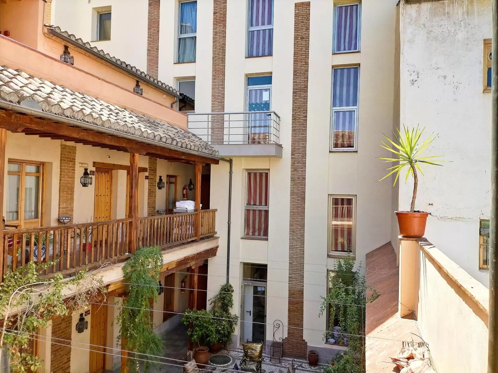 Property building in Abadía Hotel