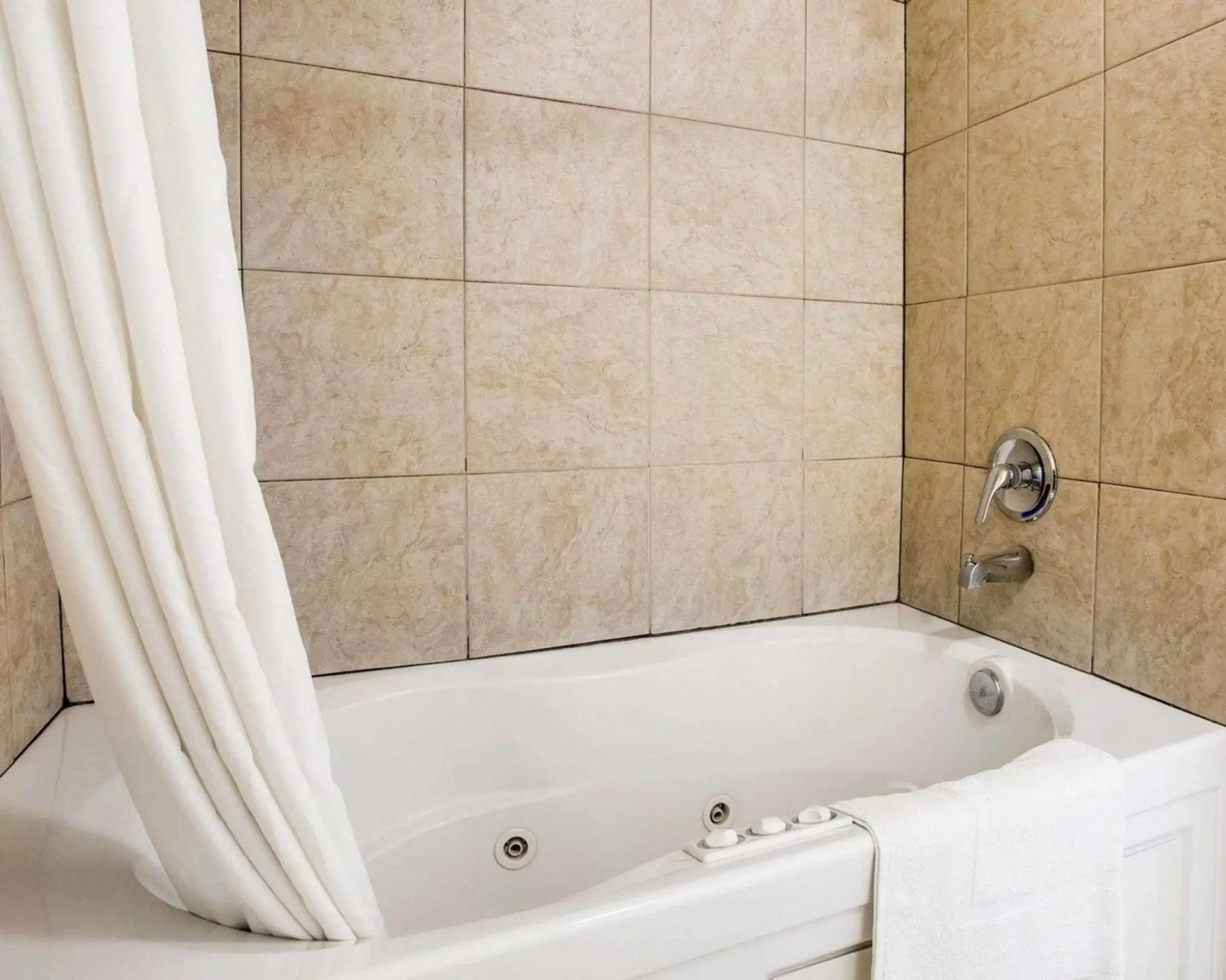 Photo of the whole room, Bathroom in Rodeway Inn San Clemente Beach