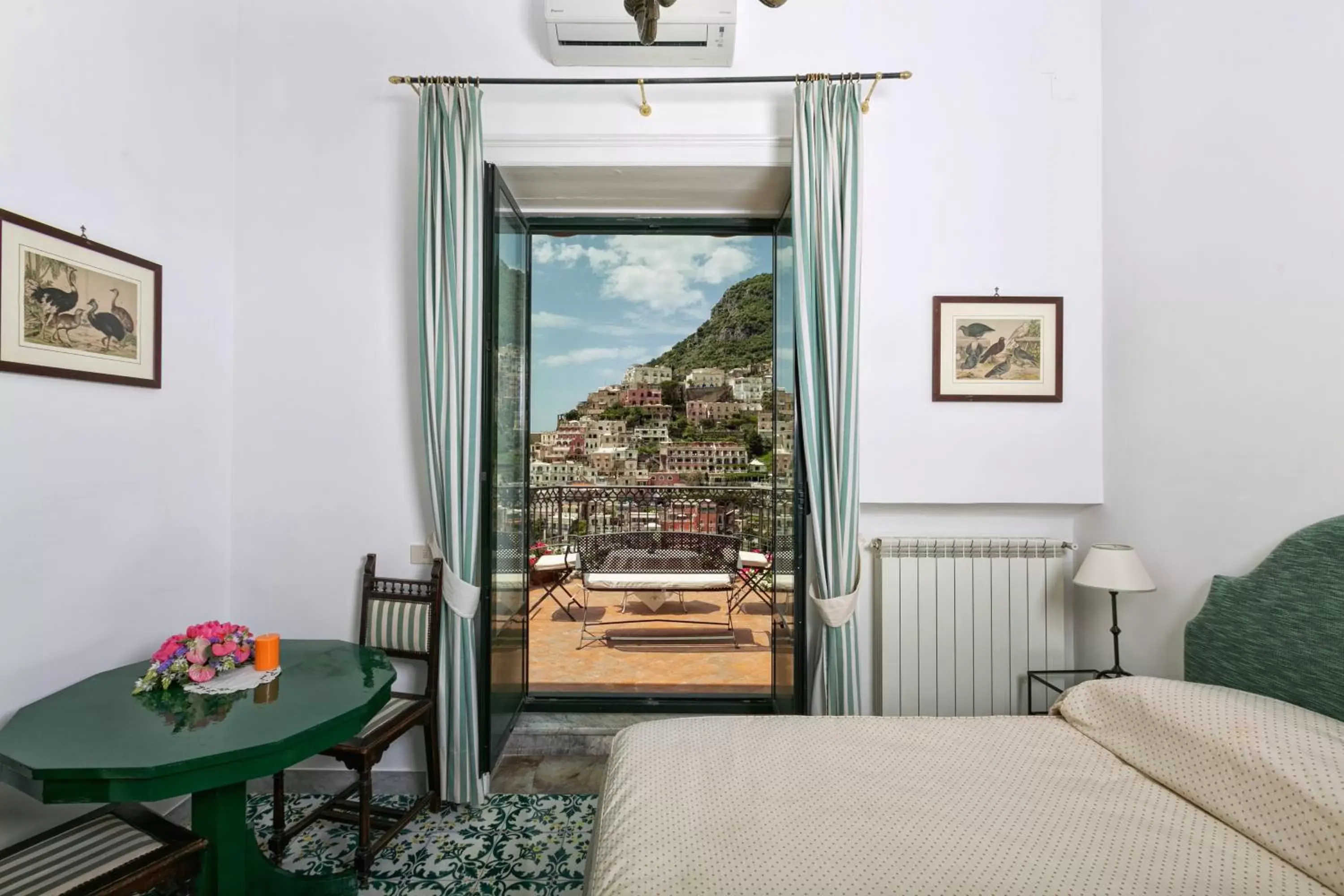 Bedroom in Palazzo Margherita