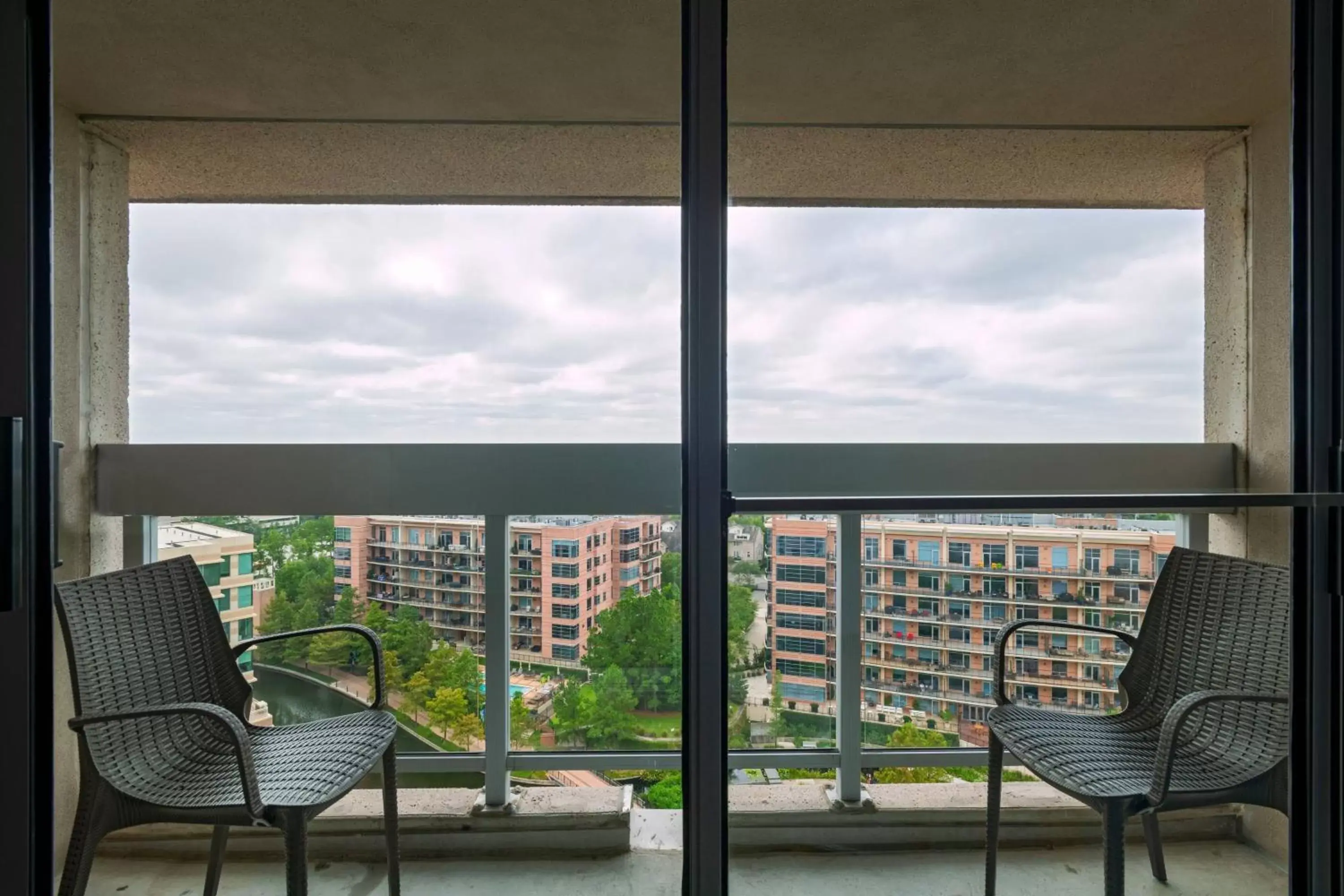 Photo of the whole room in The Woodlands Waterway Marriott Hotel and Convention Center