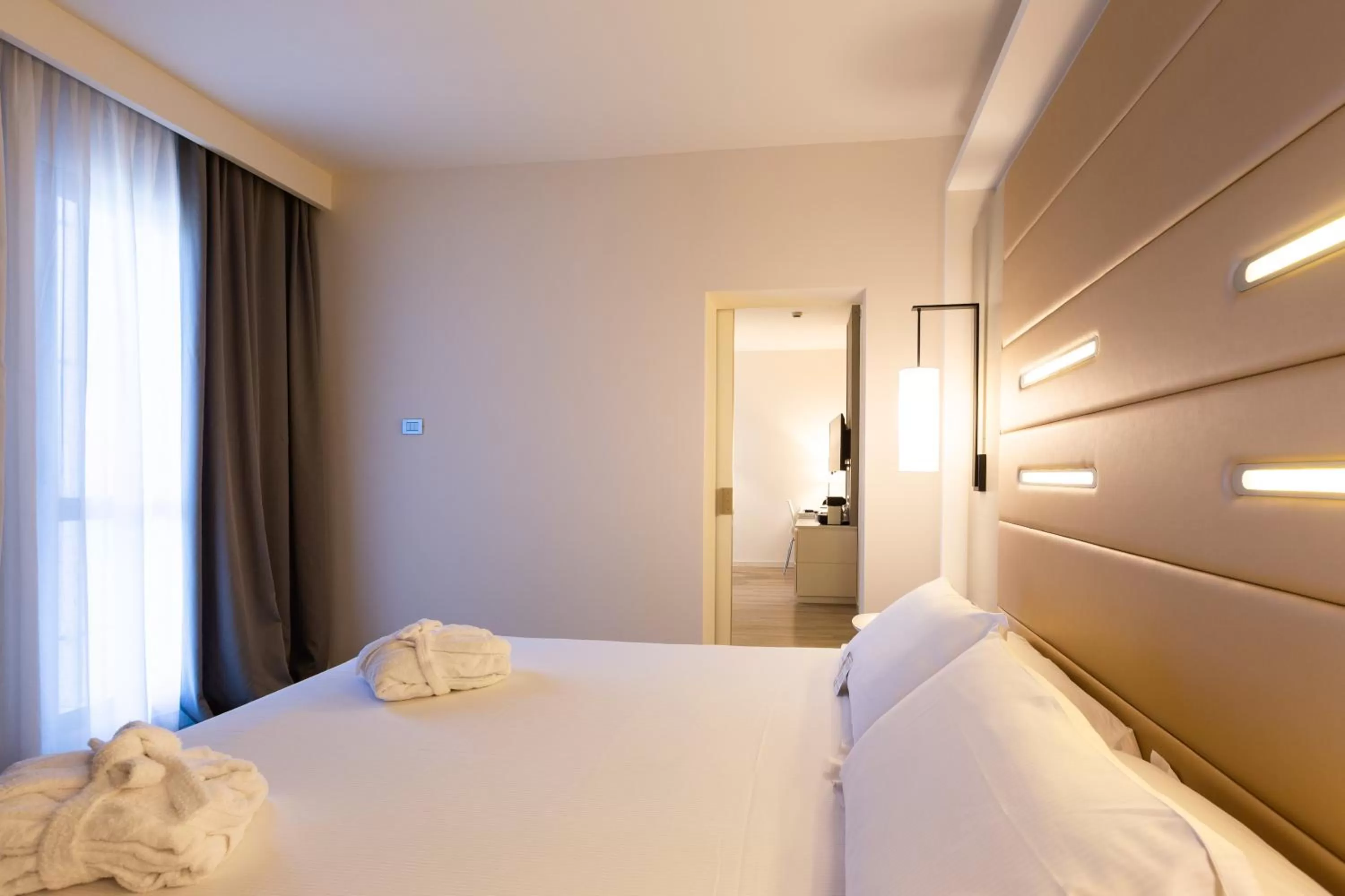 TV and multimedia, Bed in Best Western Plus Tower Hotel Bologna