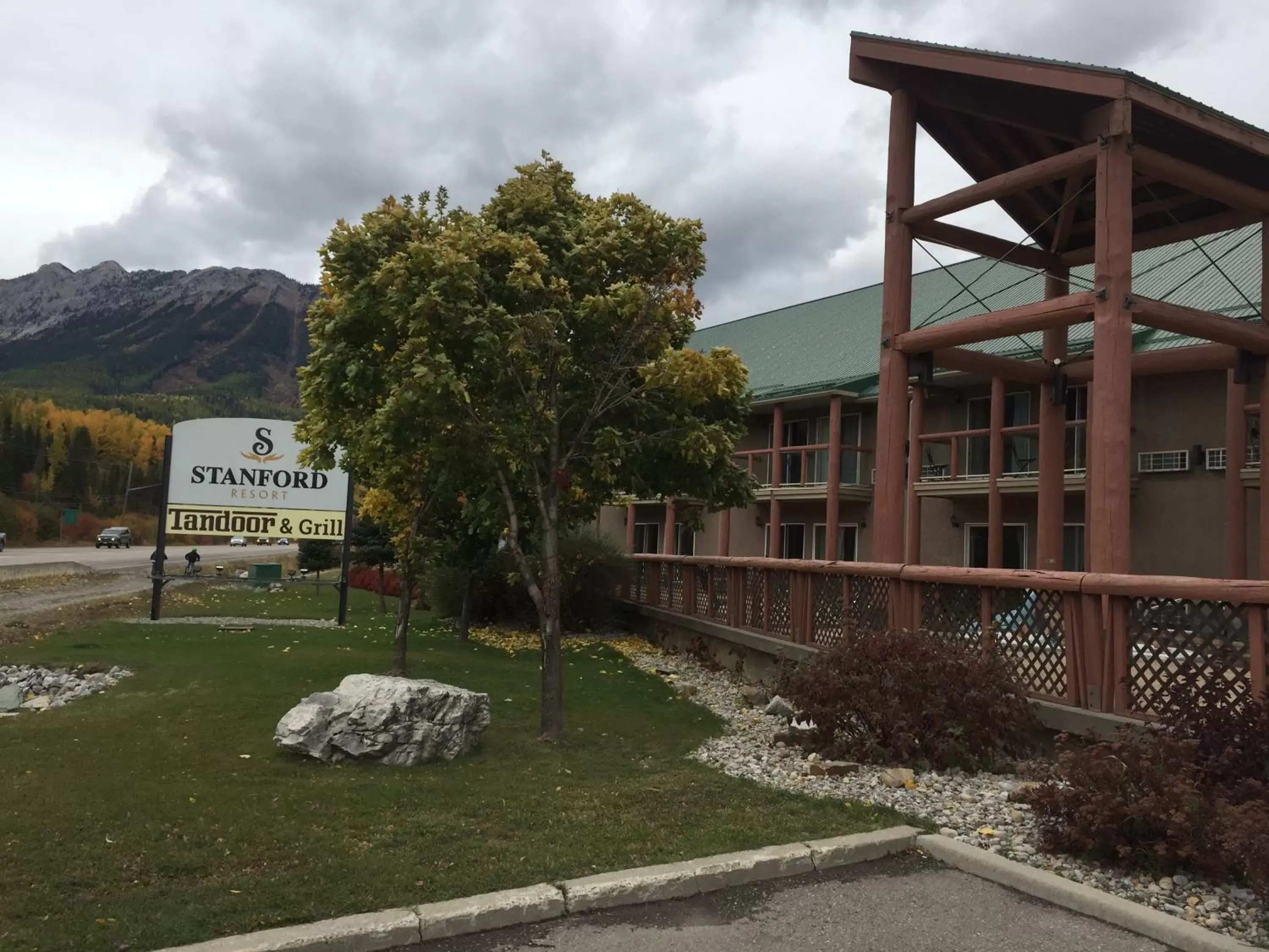 Property Building in Fernie Stanford Resort