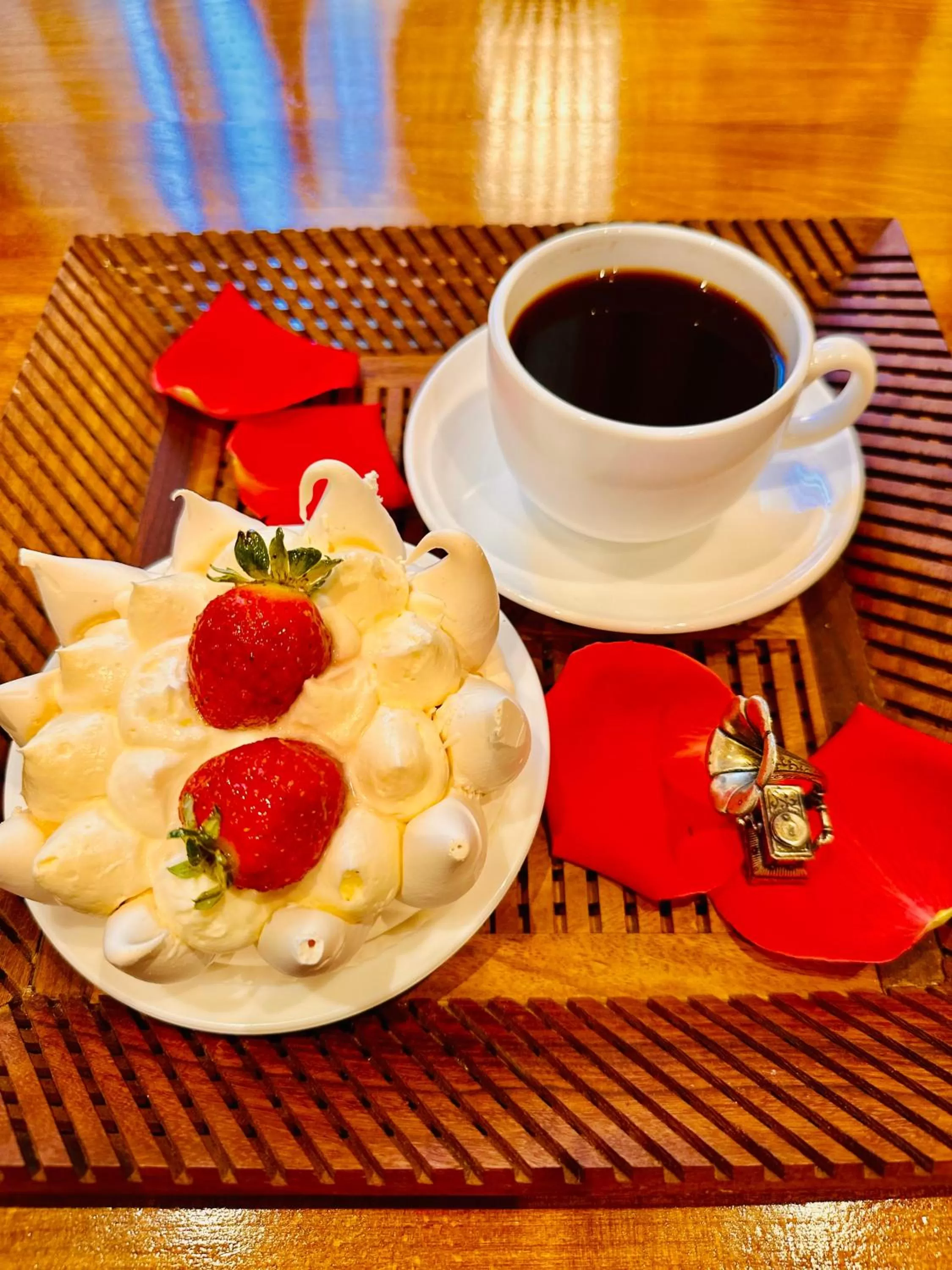 Restaurant/places to eat in Hotel British House