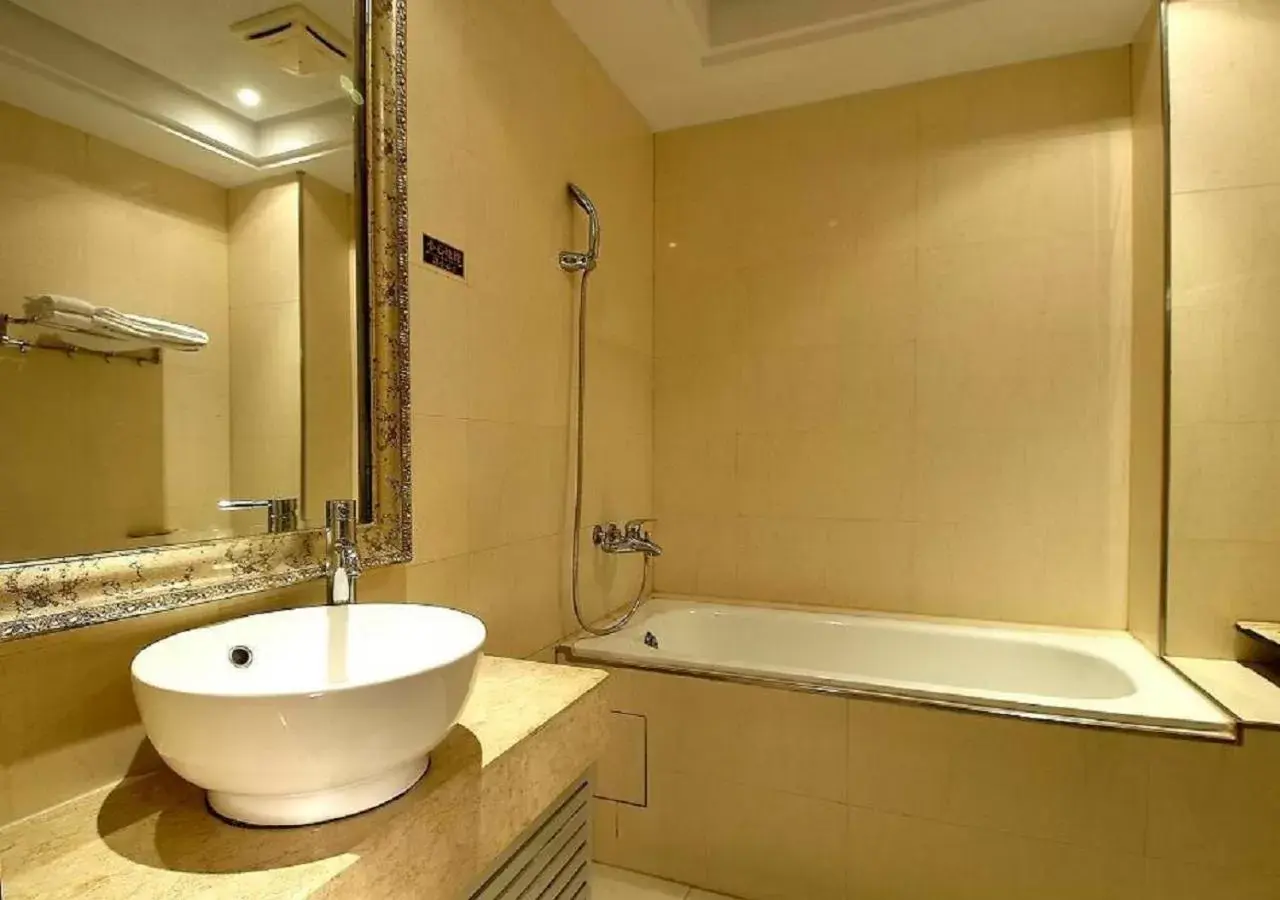 Bathroom in Feng Cai Motel