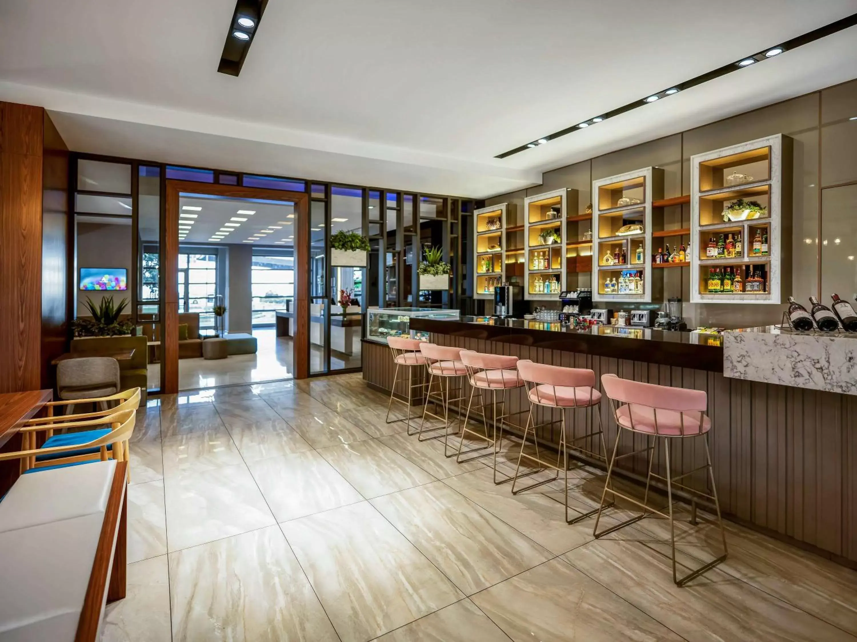 Lounge or bar in Novotel Trabzon