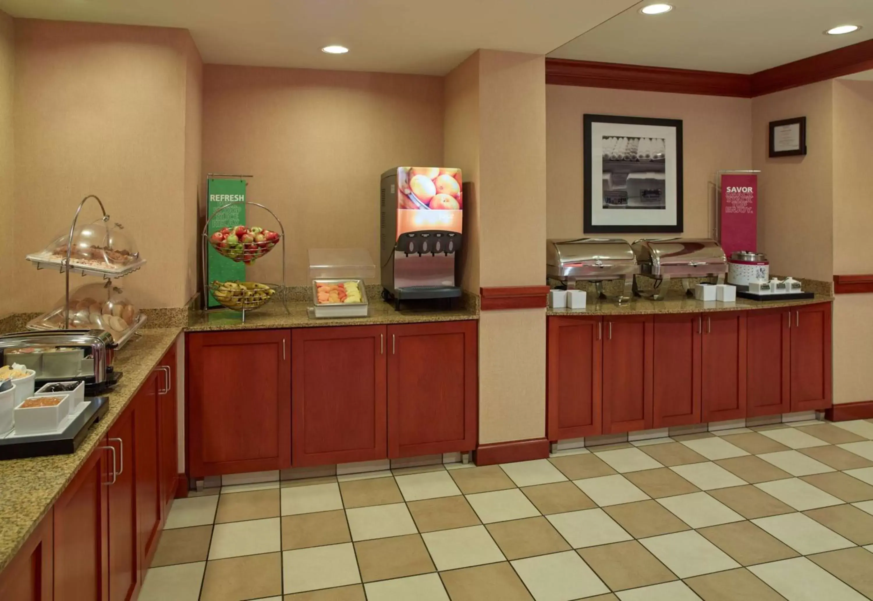 Dining area, Restaurant/Places to Eat in Hampton Inn & Suites North Conway