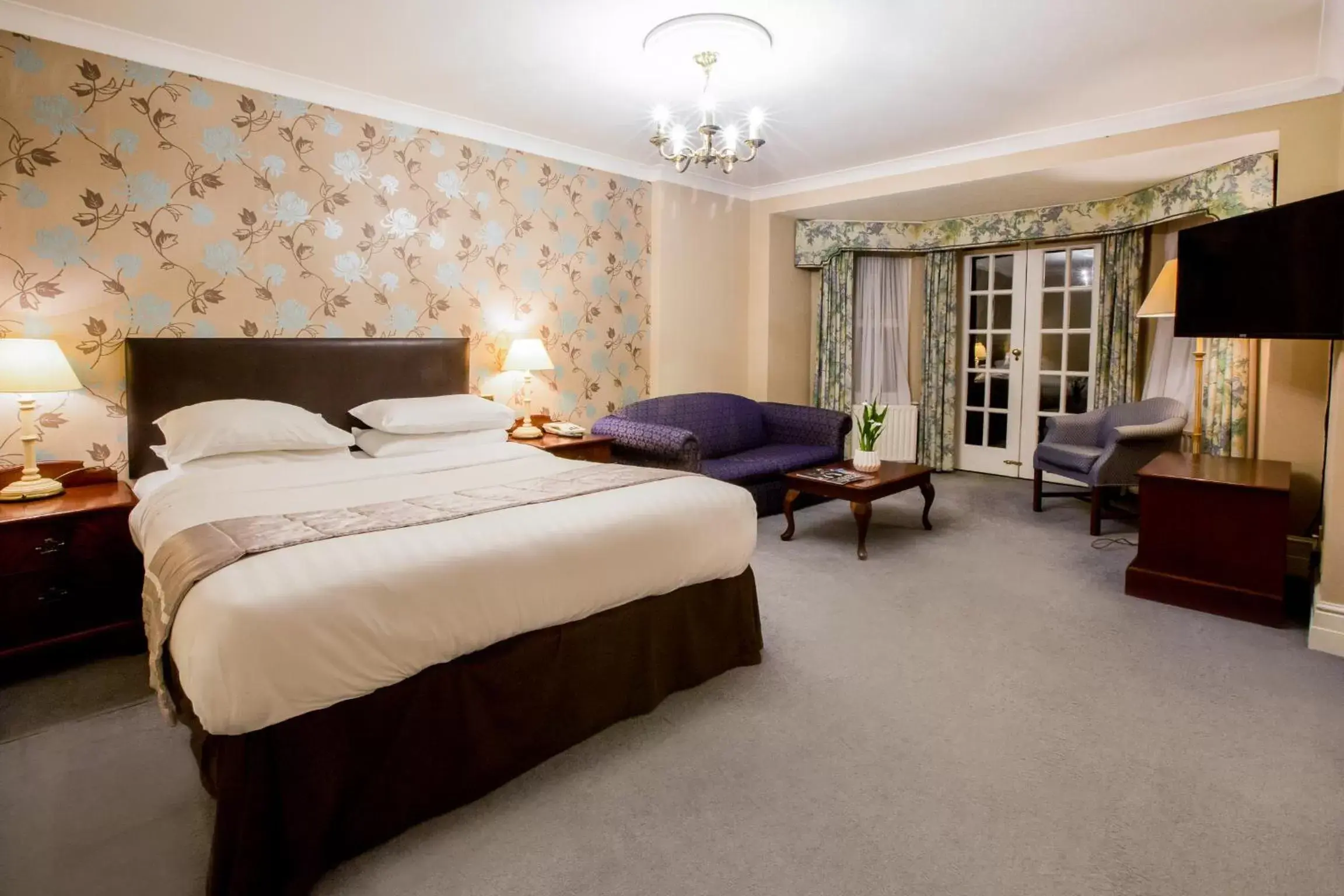 Bedroom, Bed in Muthu Belstead Brook Hotel