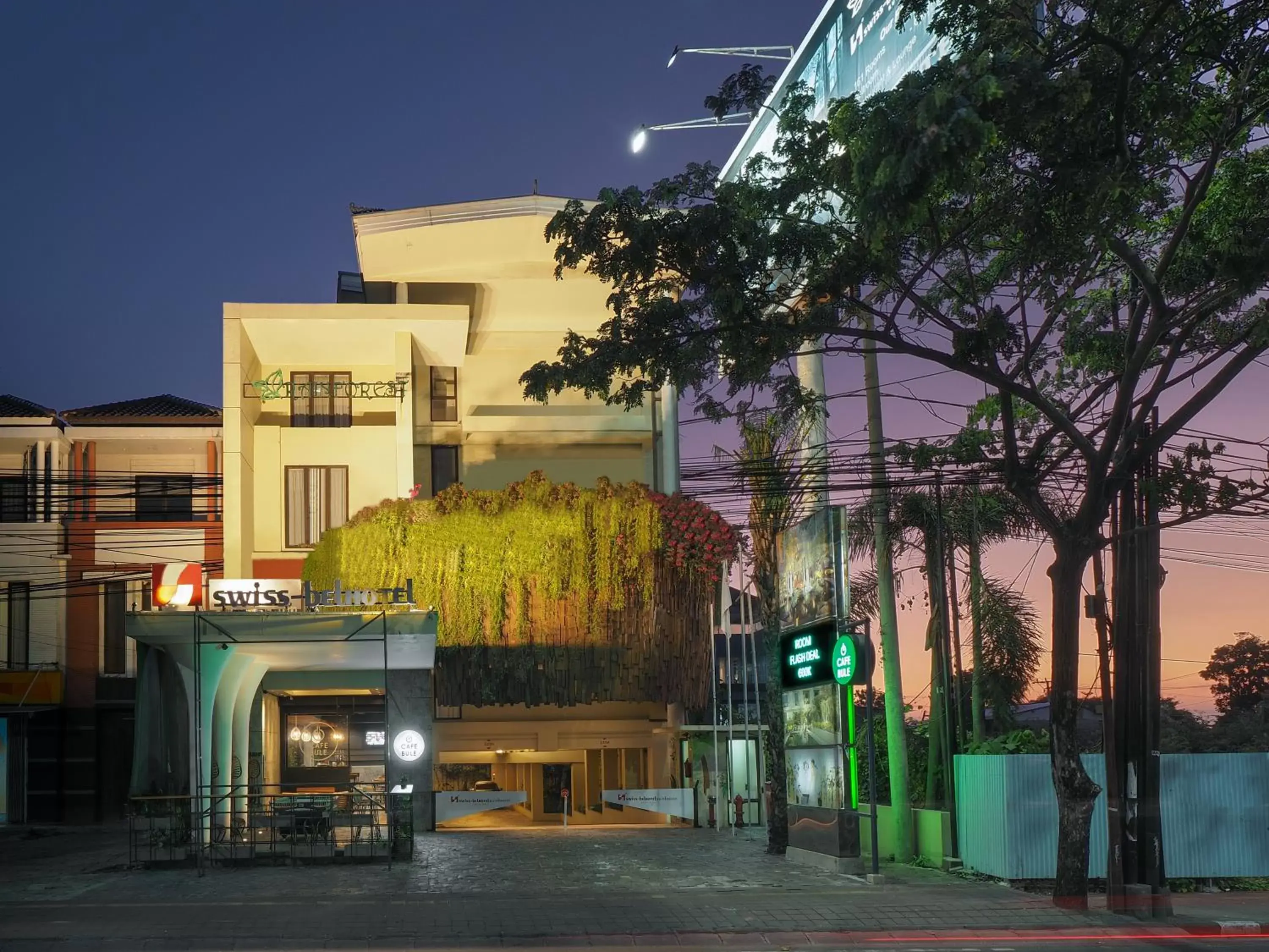 Property Building in Swiss-Belhotel Rainforest