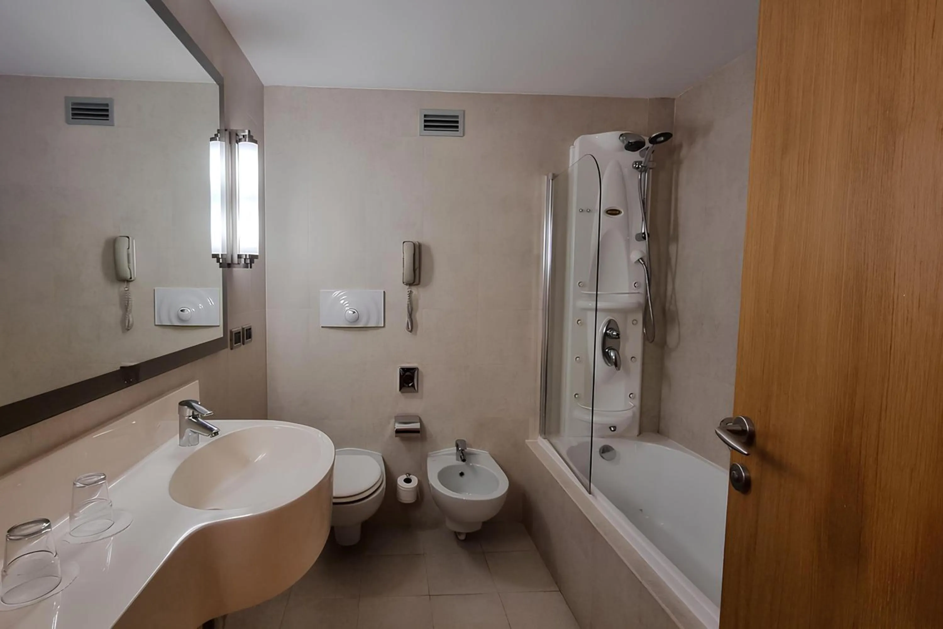 Bathroom in Plaza Caserta