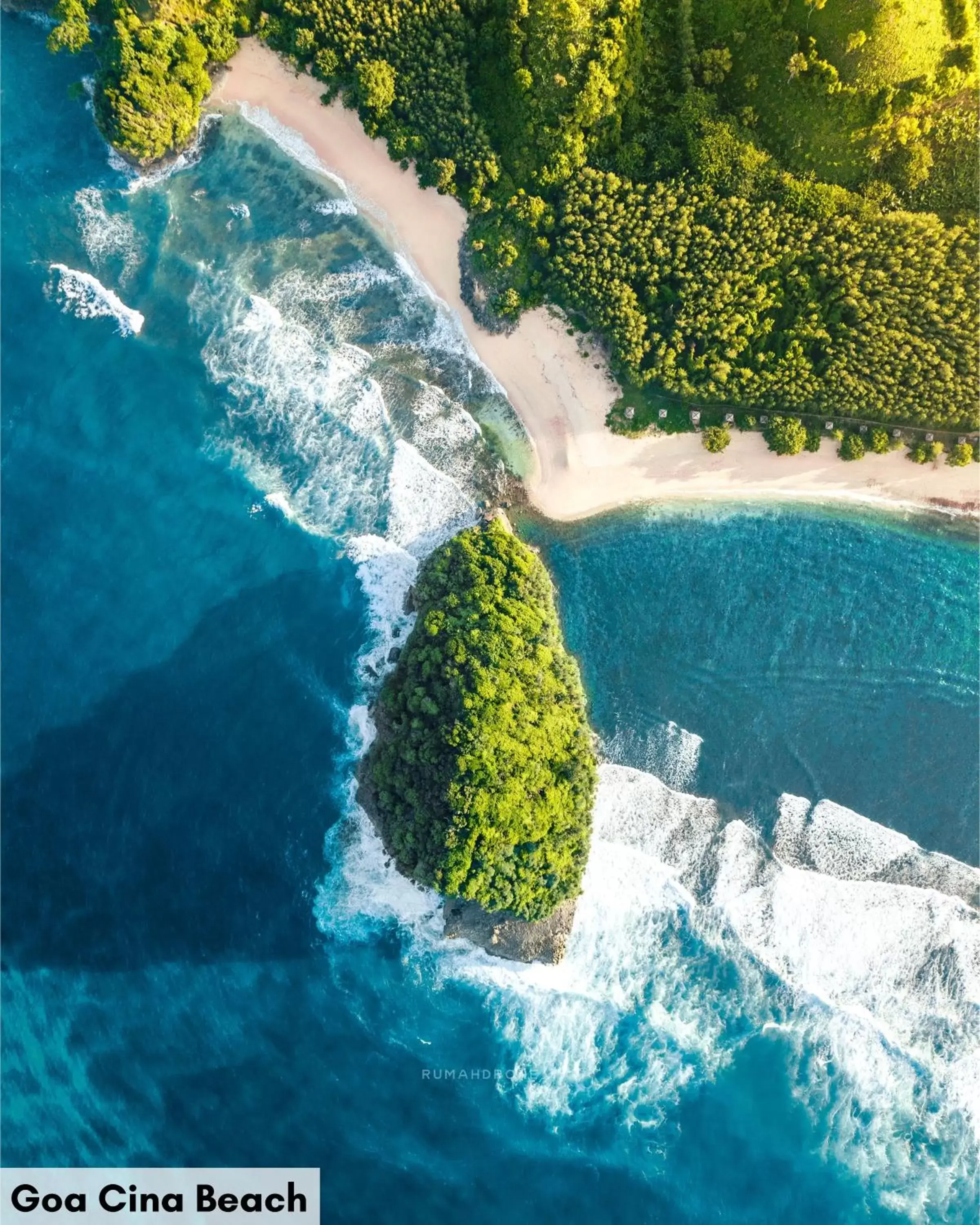 Beach, Bird's-eye View in Swiss-Belinn Malang