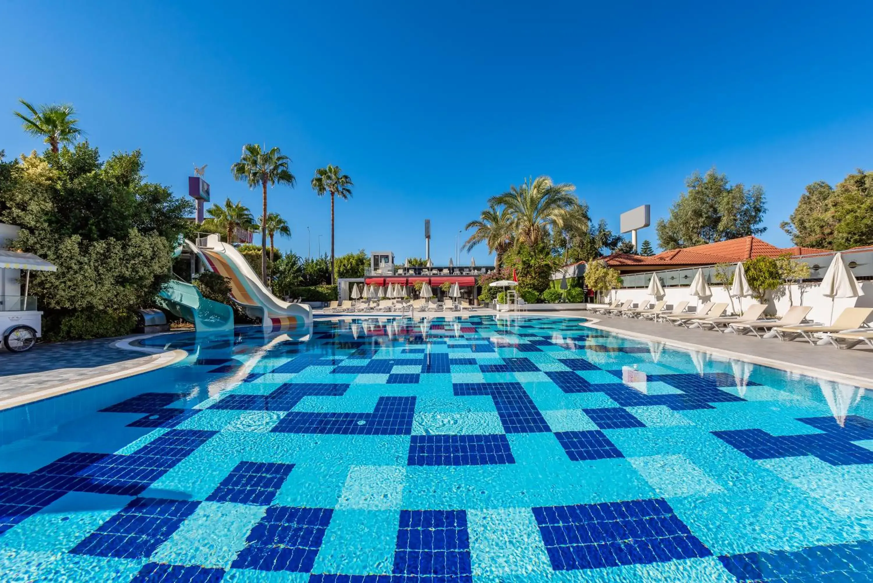 Pool view, Swimming Pool in White City Beach Hotel