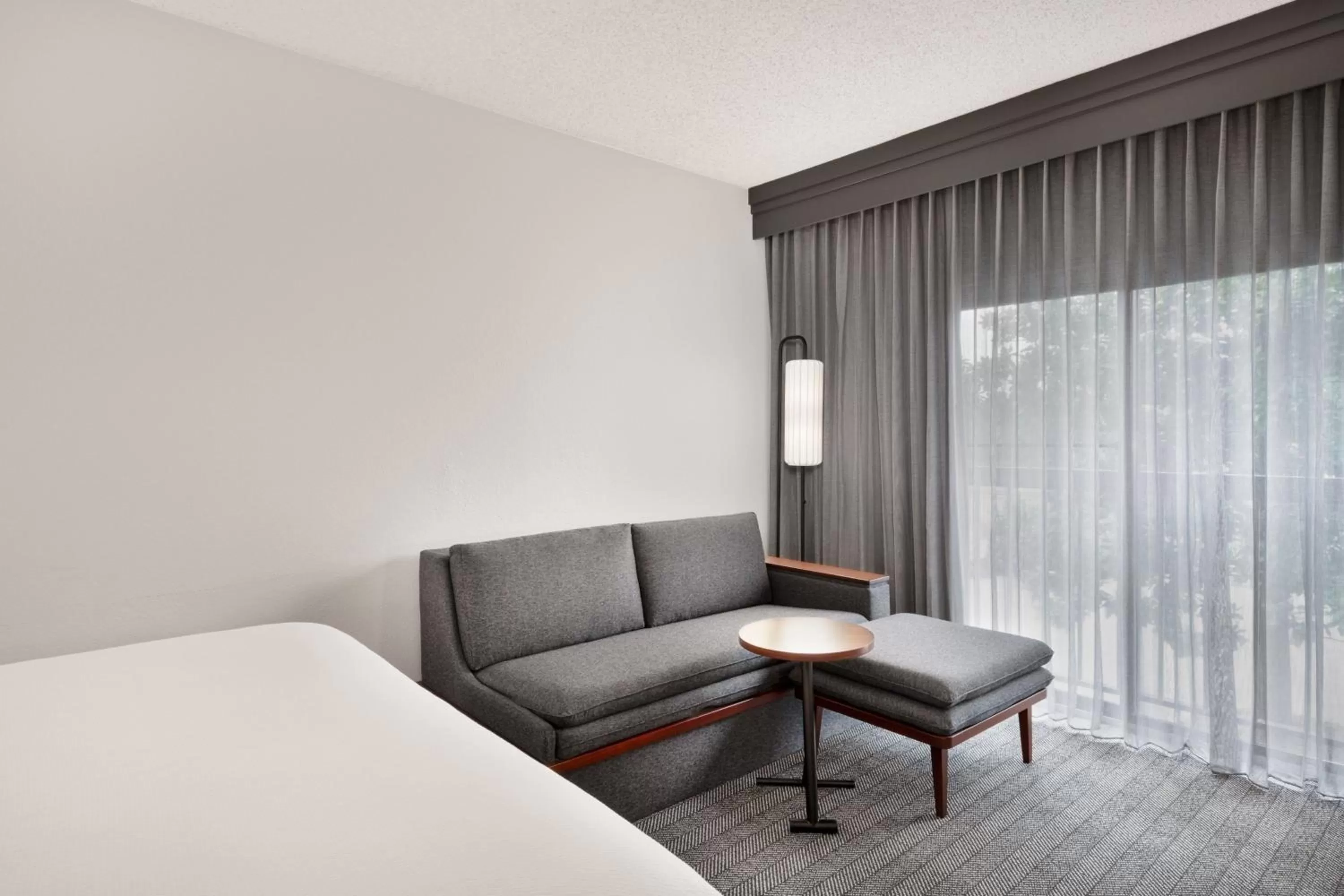 Bedroom, Bed in Courtyard by Marriott Memphis Airport