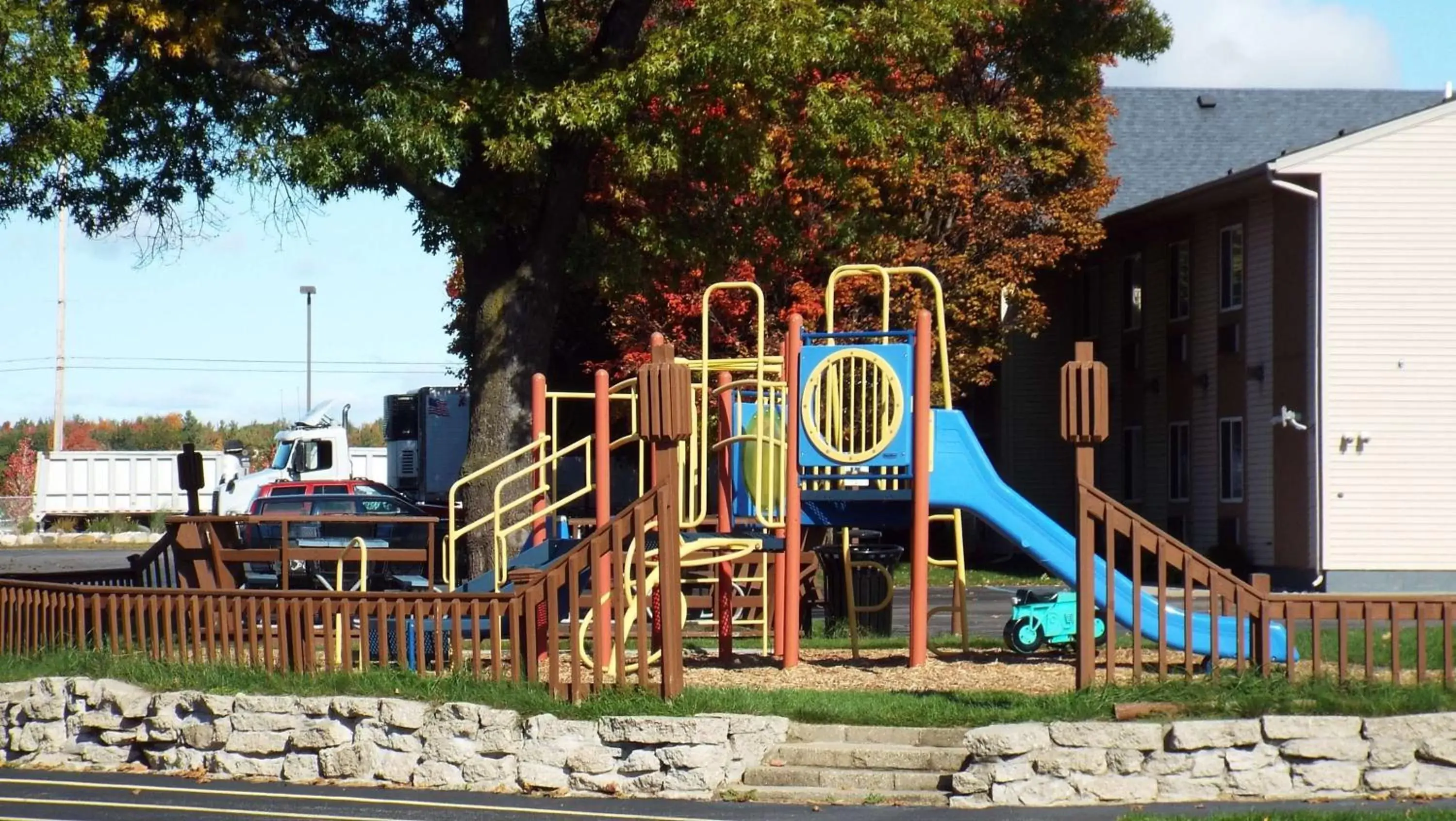 Children play ground in Best Western Lakewinds