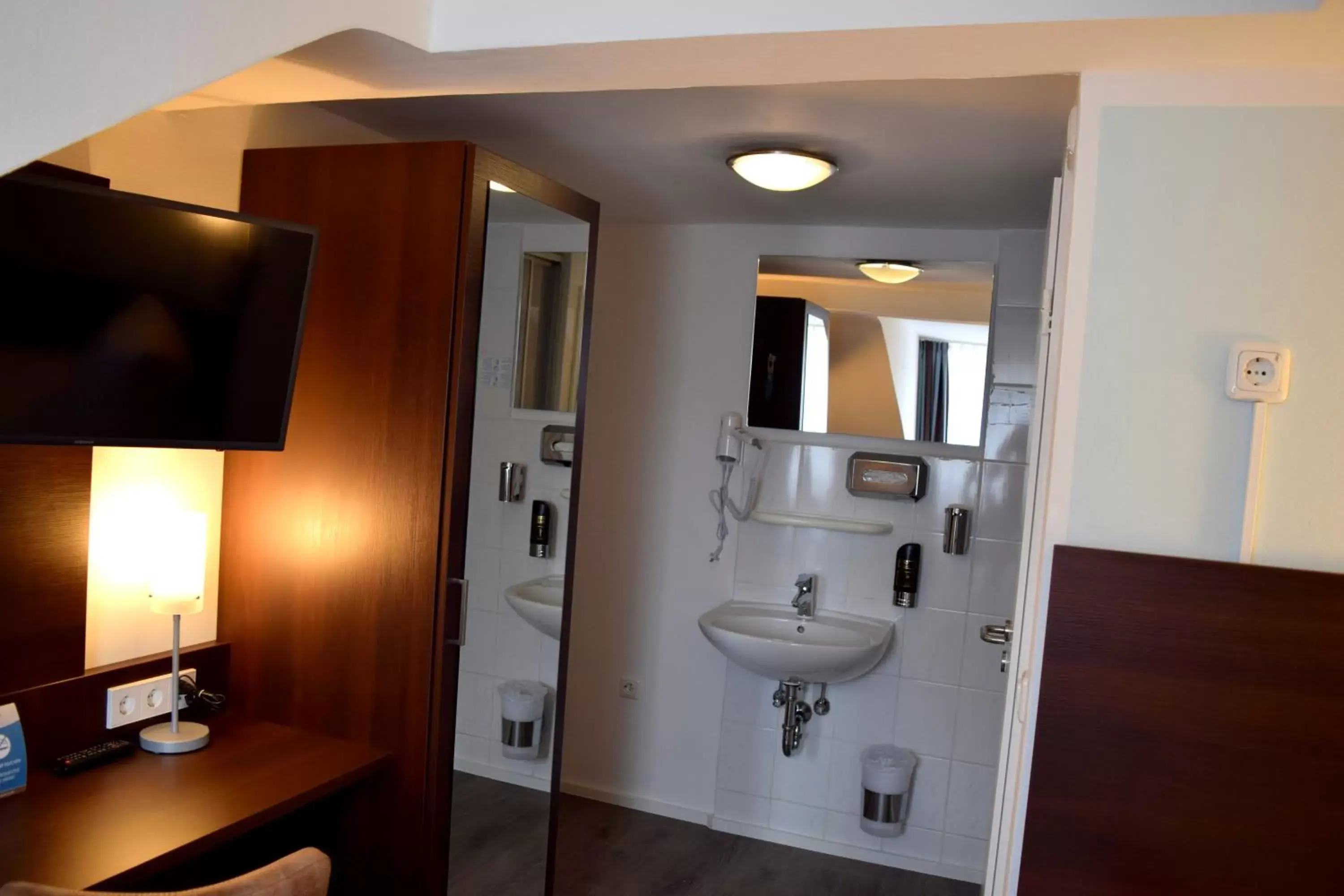 Other, Bathroom in Trip Inn Budget Hotel Messe