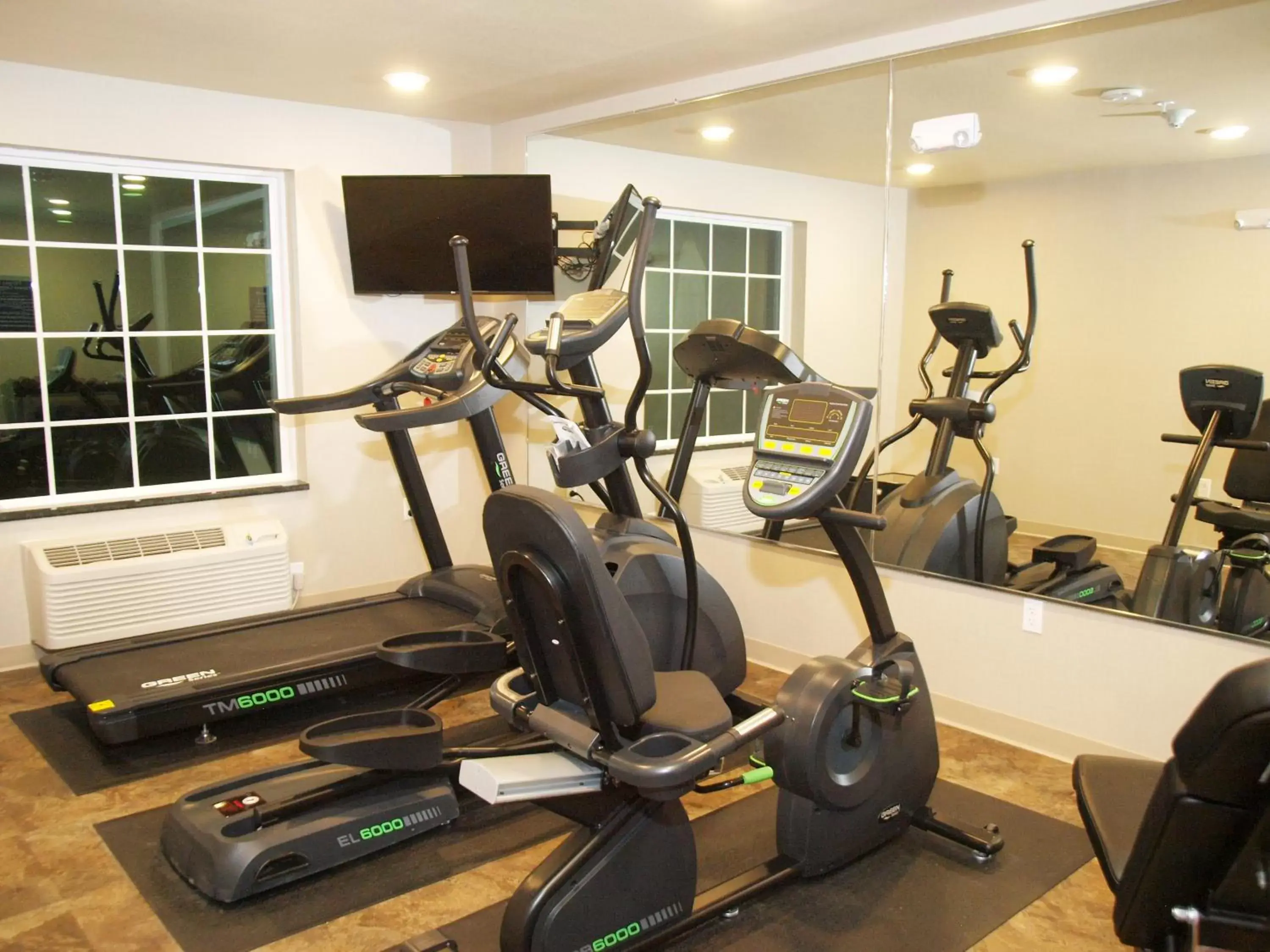 Fitness centre/facilities, Fitness Center/Facilities in Cobblestone Inn & Suites - Vinton, LA