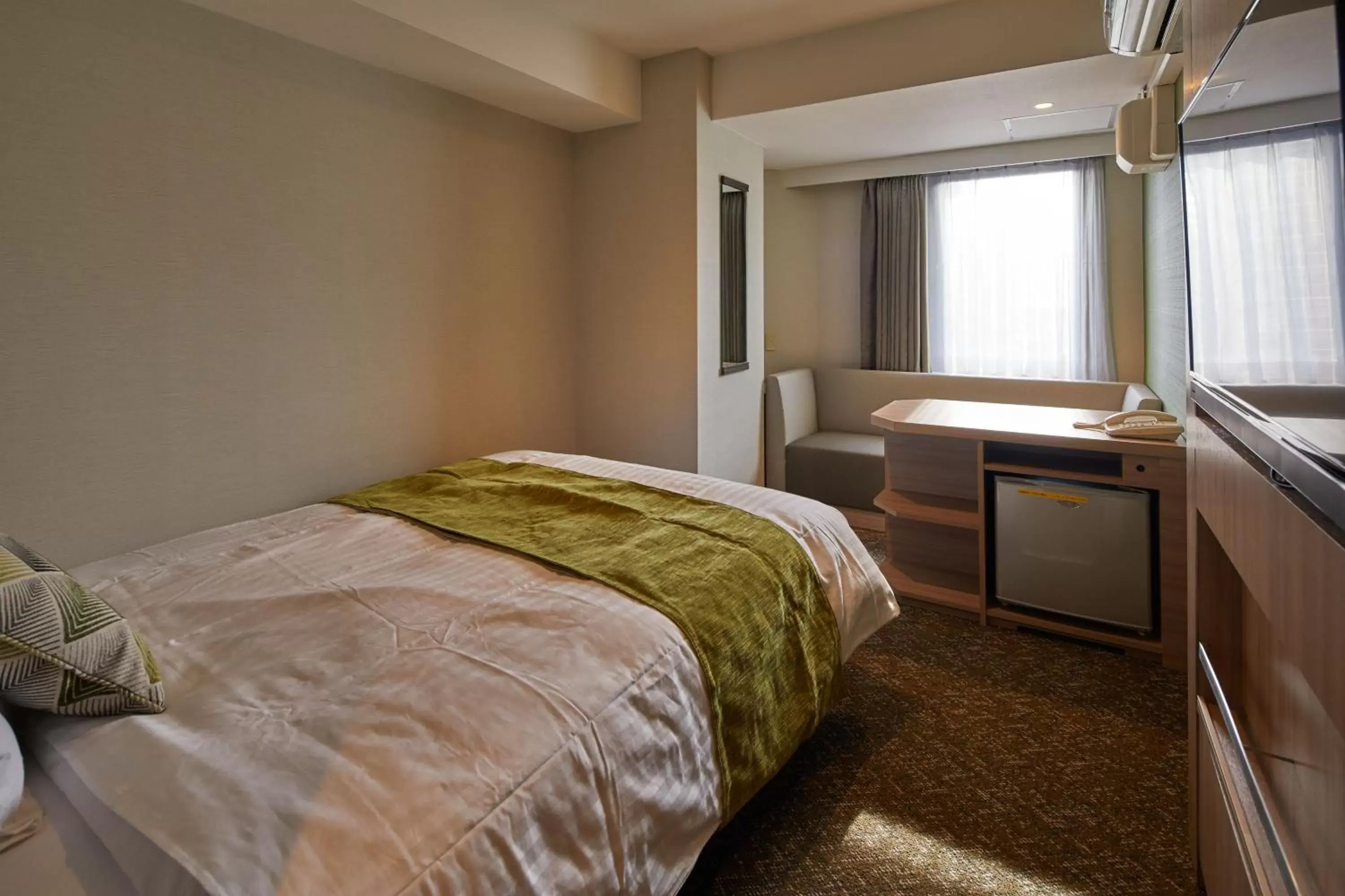 Photo of the whole room, Bed in Fujinomiya Fujikyu Hotel
