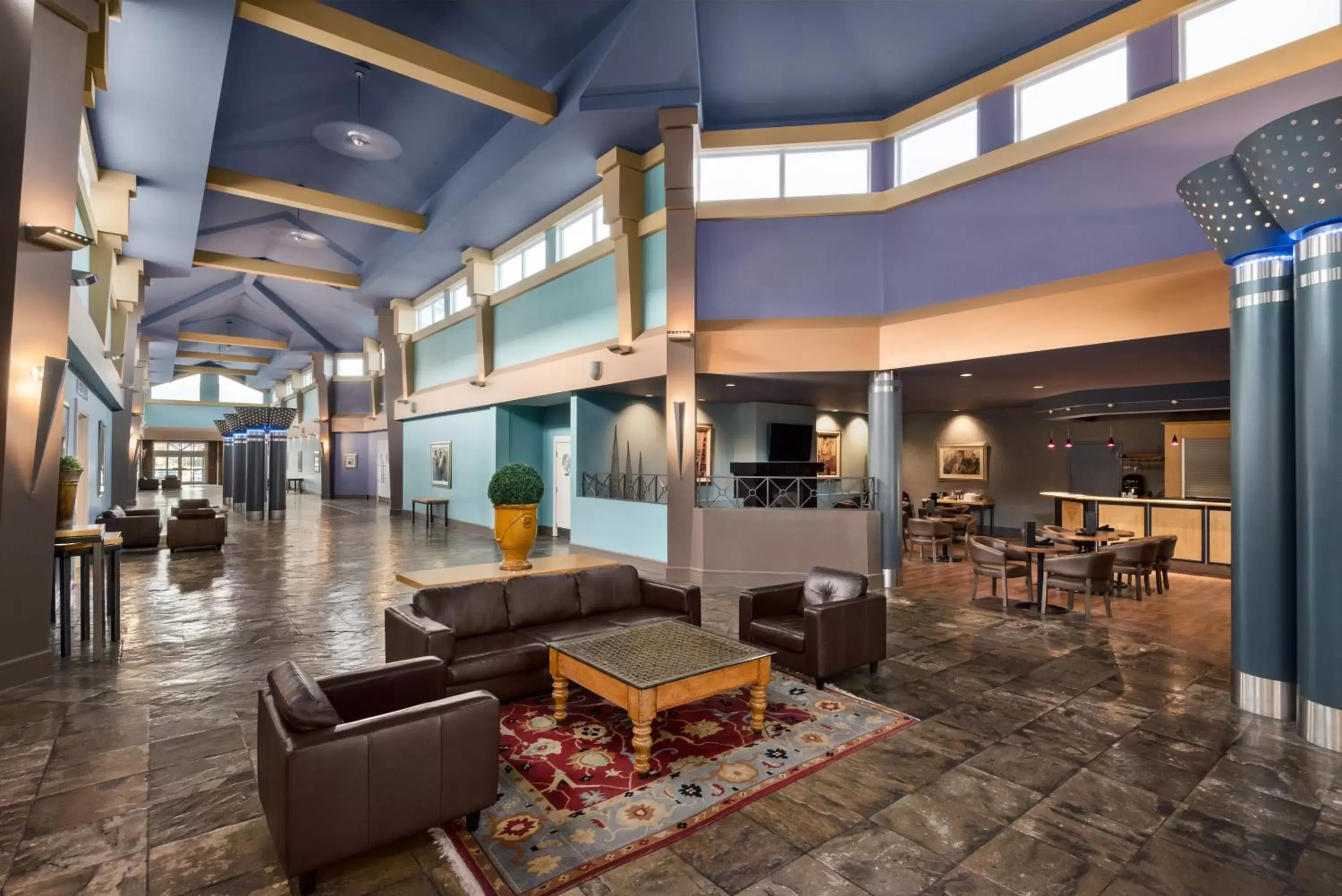 Lobby or reception in Royal Hotel Edmonton Airport Trademark Collection By Wyndham