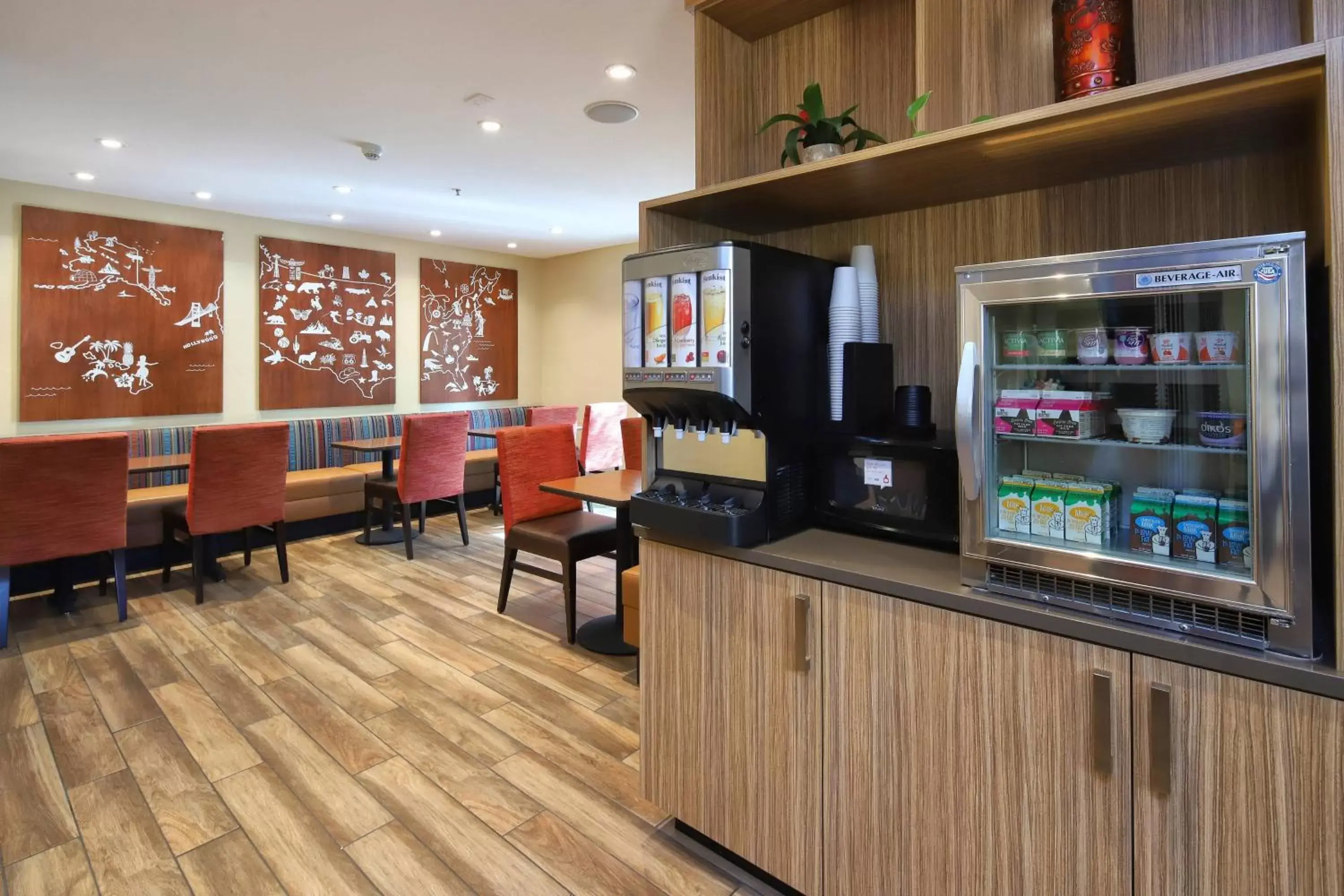 Restaurant/places to eat, Lounge/Bar in TownePlace Suites Tucson